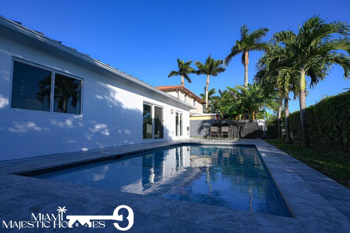 Golden Horizon Villa, Pool, Perfect Game Room, Bbq *