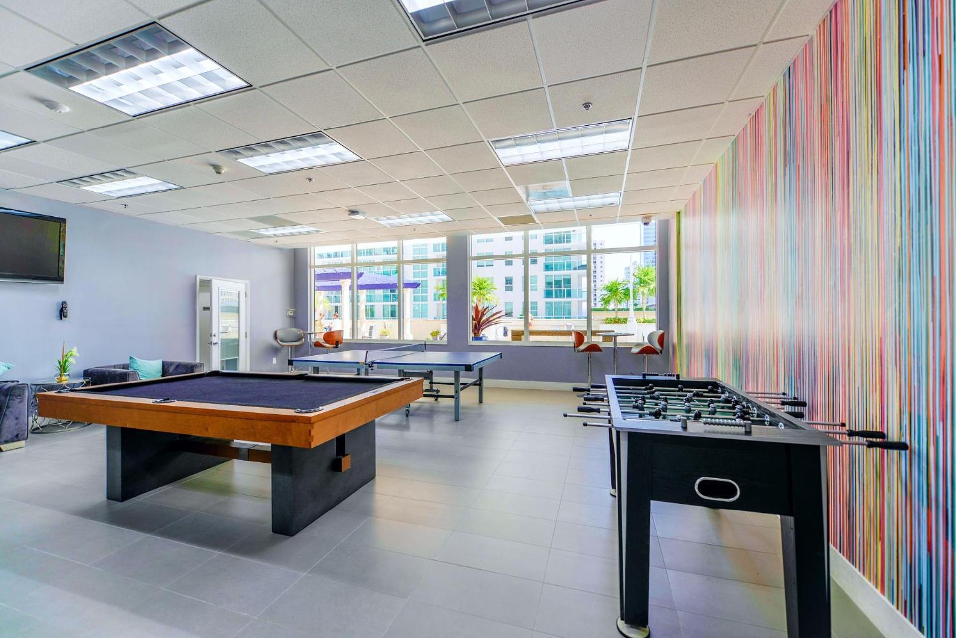 Luxurious 3br With Pool In Brickell *