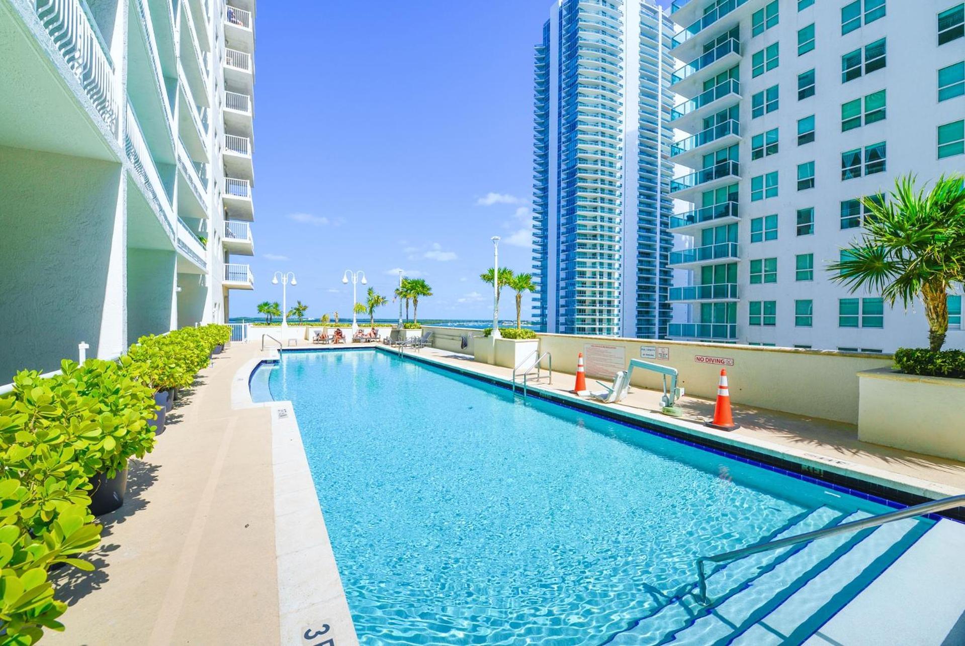 Luxurious 3br With Pool In Brickell Apartamento