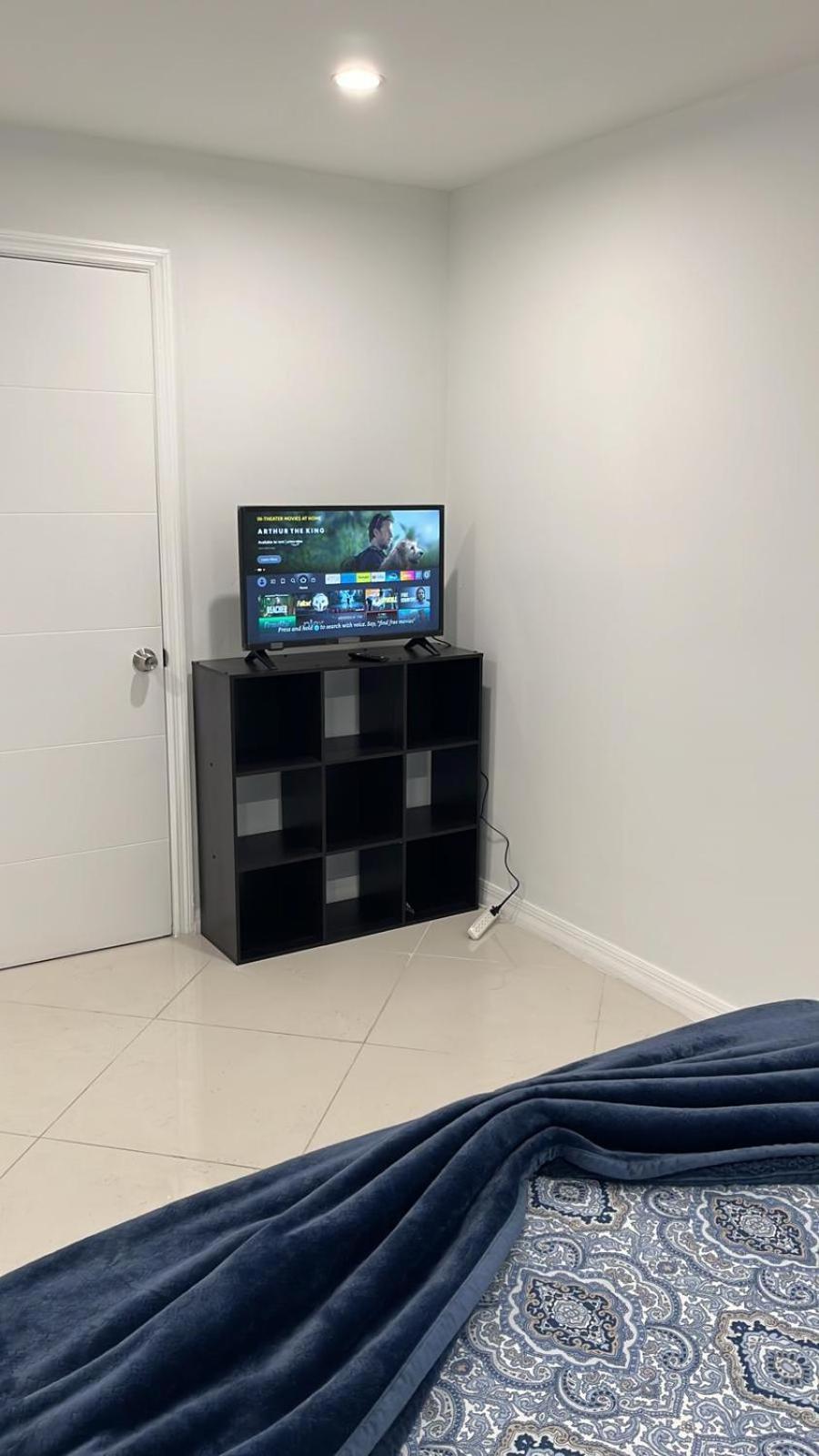 Beautiful, Fully Furnished 4bed 2bath House - 5 Minute Walk To Miracle Mile Downtown Coral Gables Miami