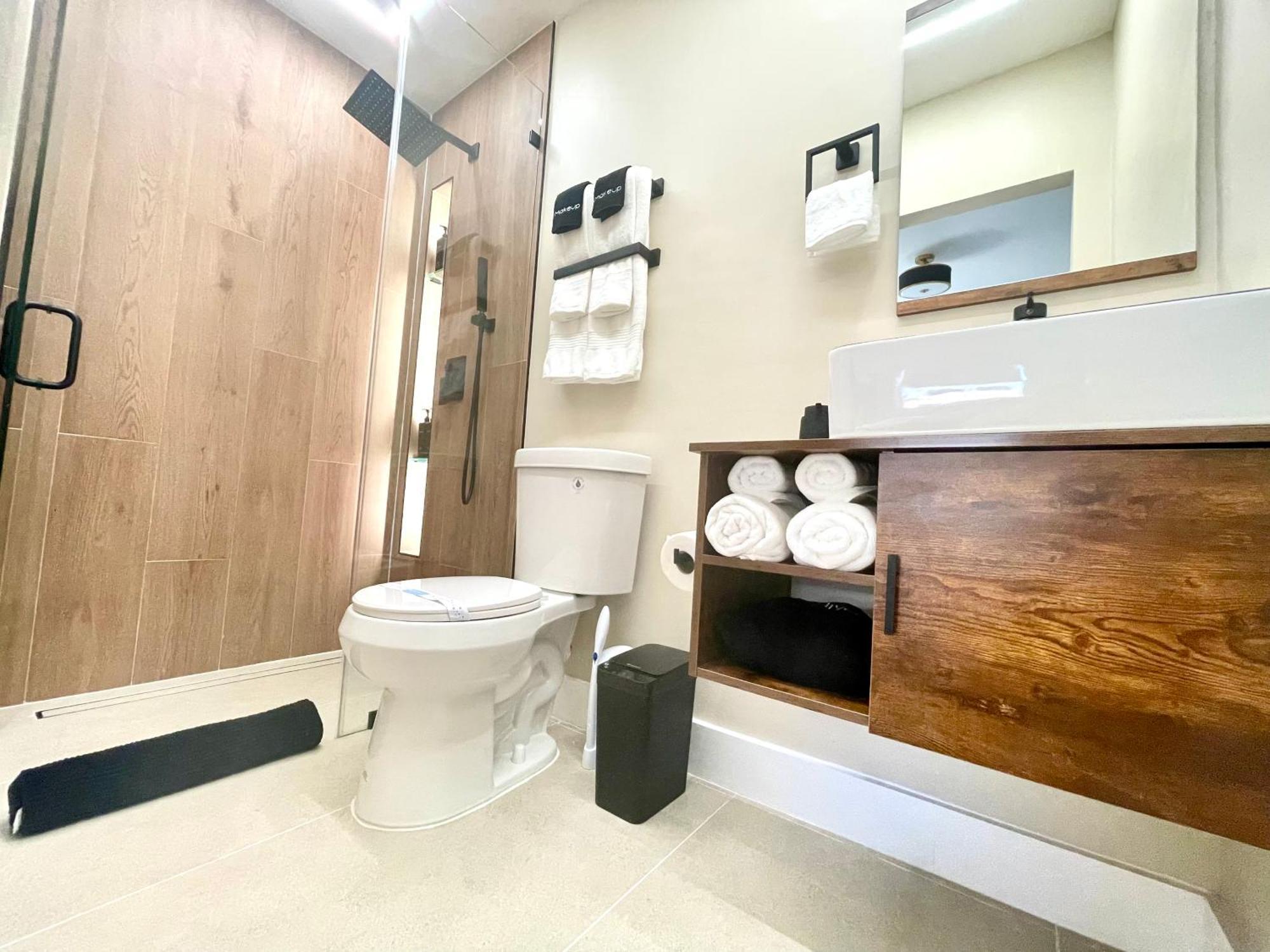 Holiday home Casamia Only 10 Min To Wynwood With New Pool, Bikes, Parking And Privacy *