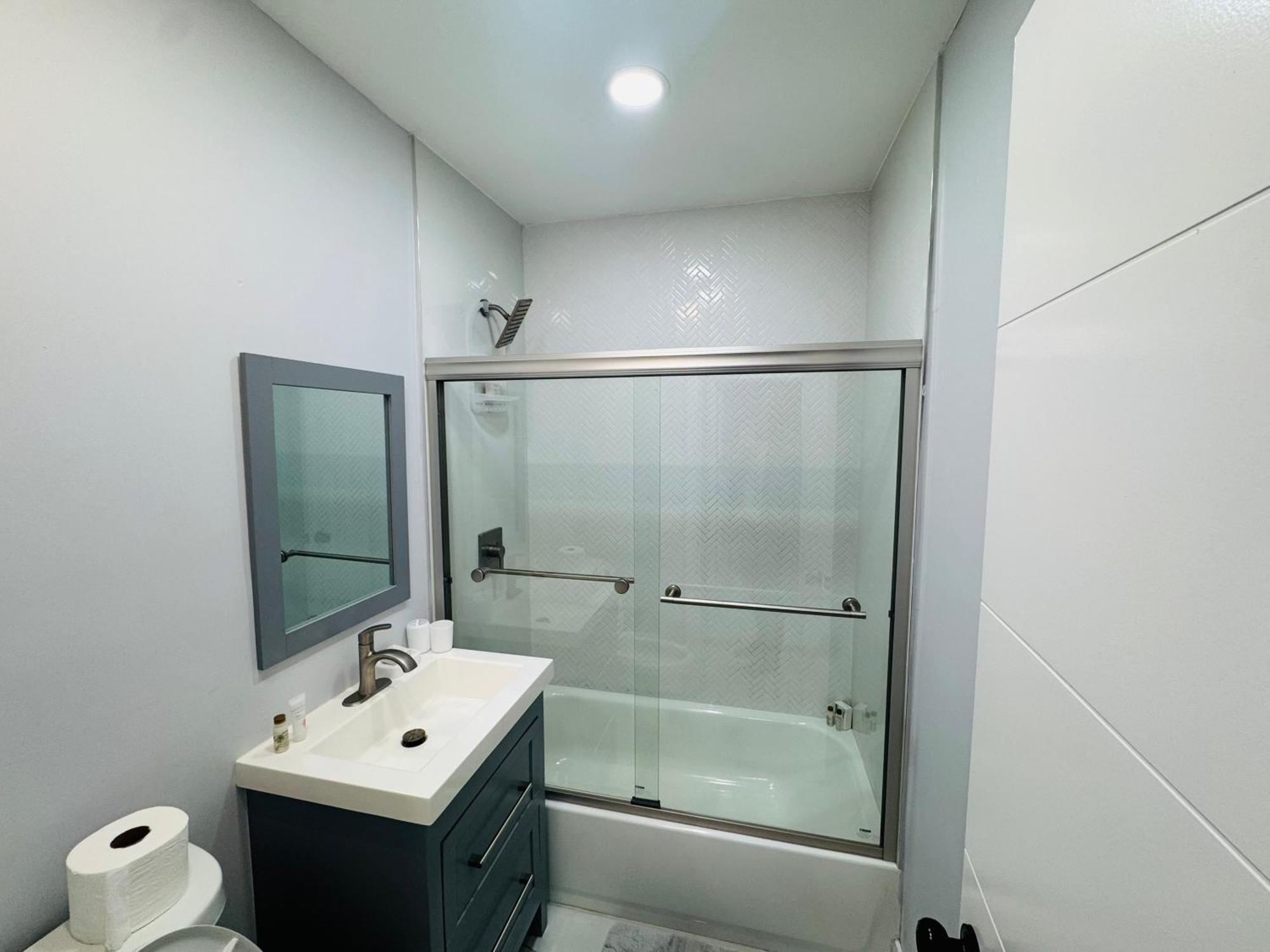 5 Bedroom Location & Charm * Miami