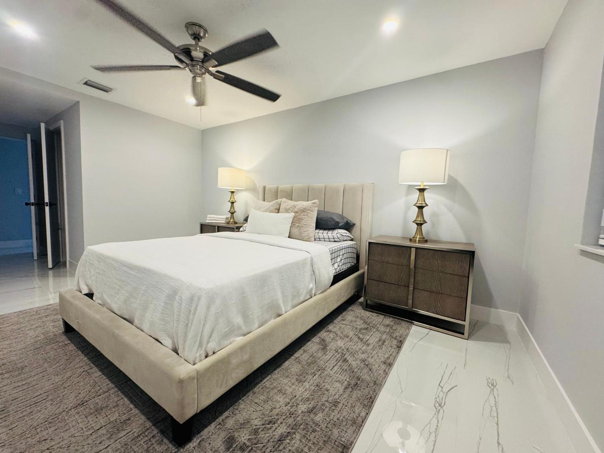 5 Bedroom Location & Charm * Miami
