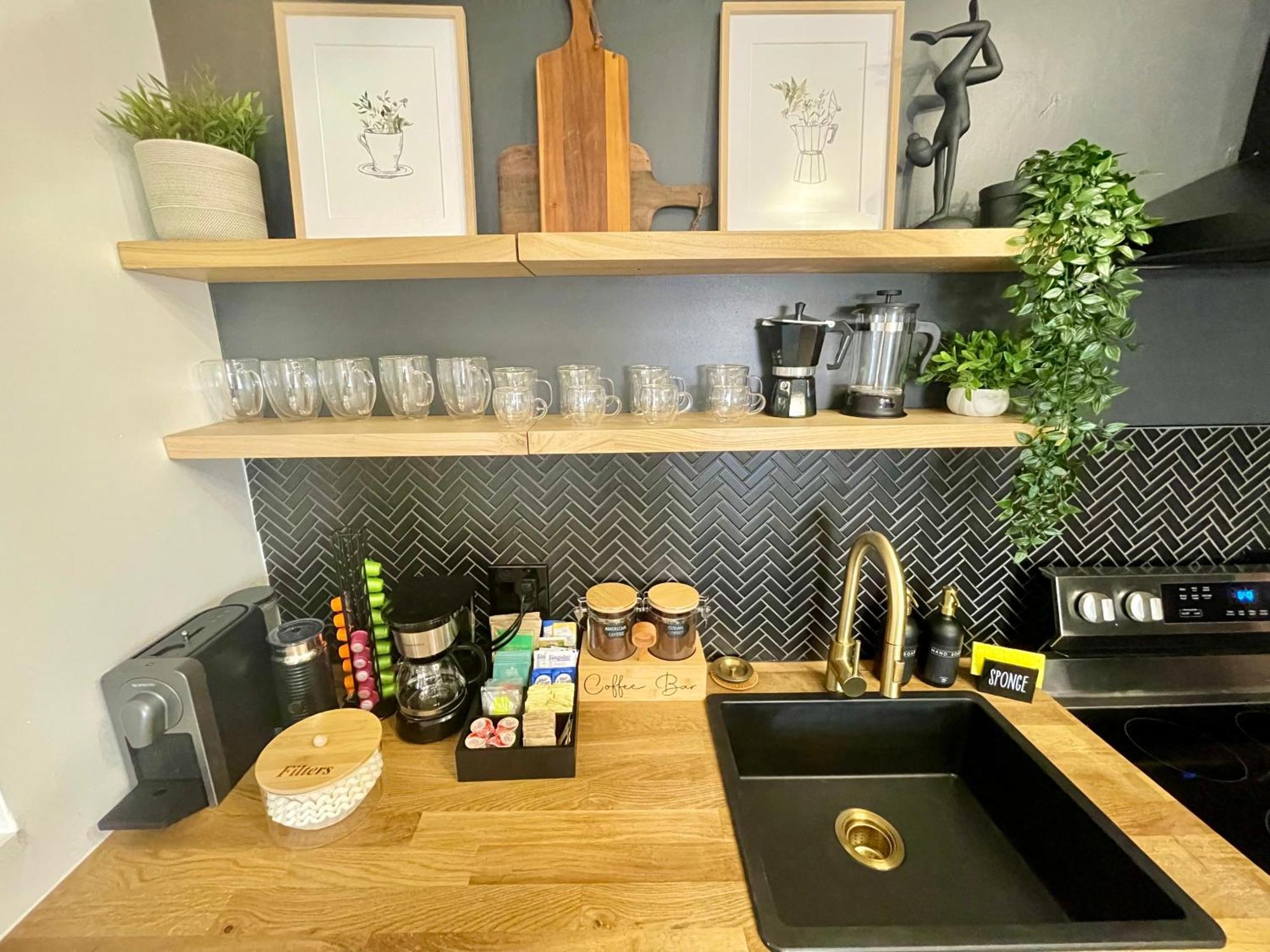 Casamia Only 10 Min To Wynwood With New Pool, Bikes, Parking And Privacy Miami