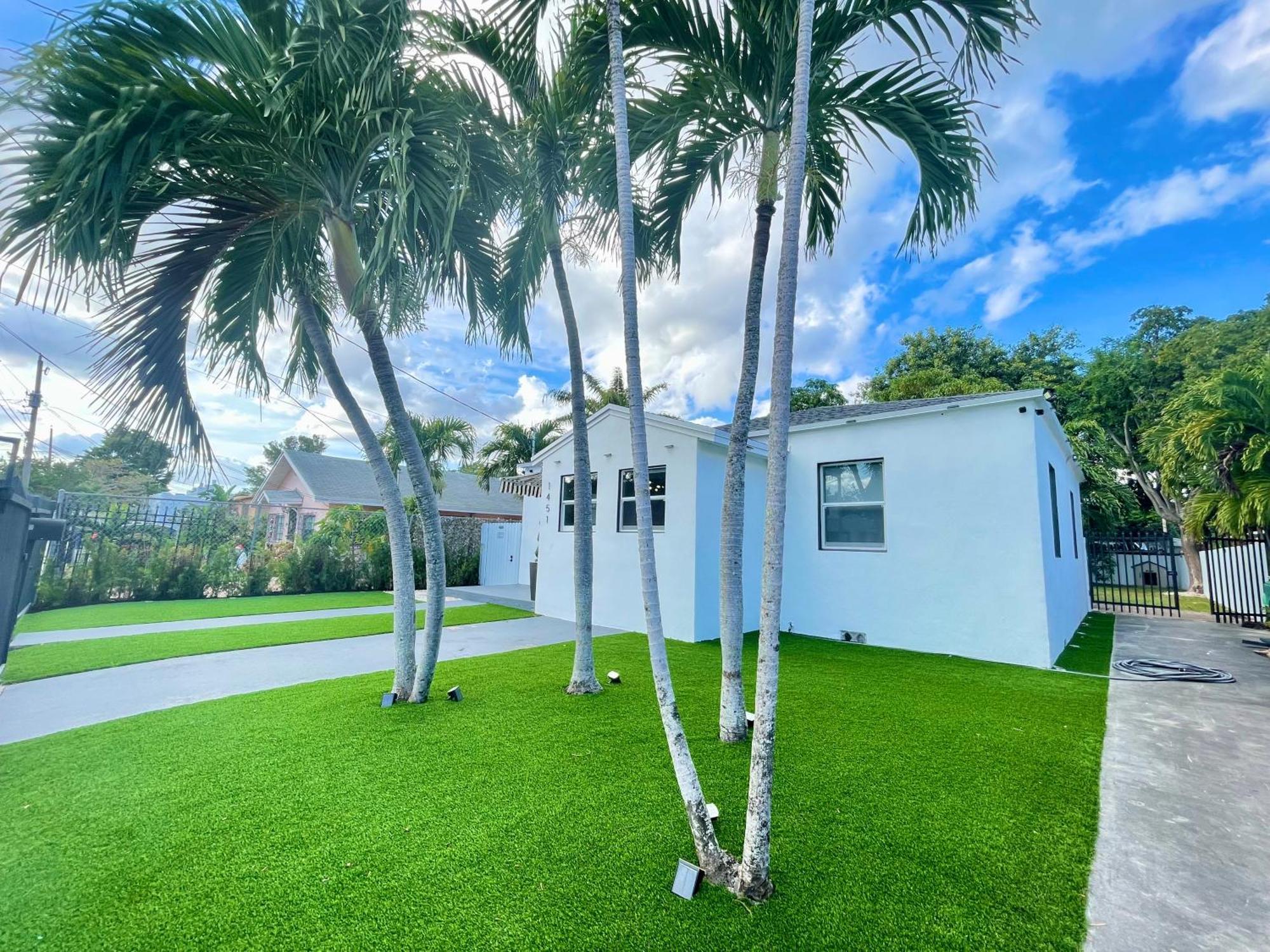 Holiday home Casamia Only 10 Min To Wynwood With New Pool, Bikes, Parking And Privacy