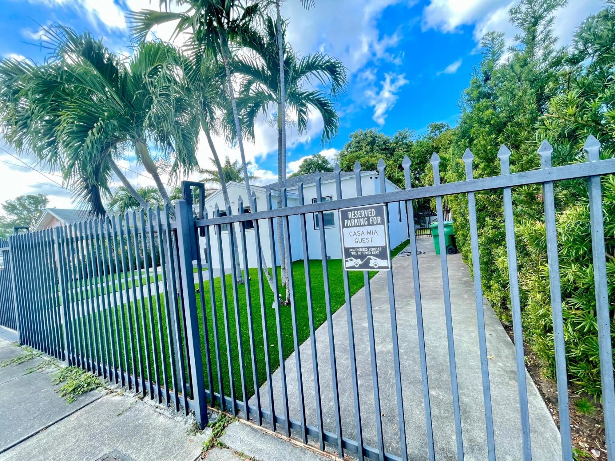 Holiday home Casamia Only 10 Min To Wynwood With New Pool, Bikes, Parking And Privacy