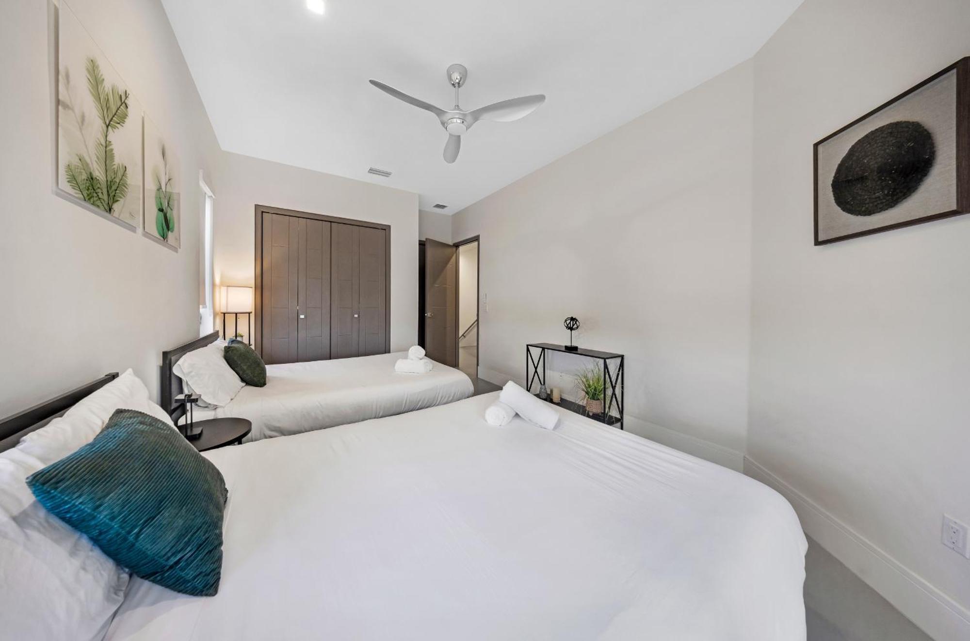 Coconut Grove Casita With Private Plunge Pool, Gated
