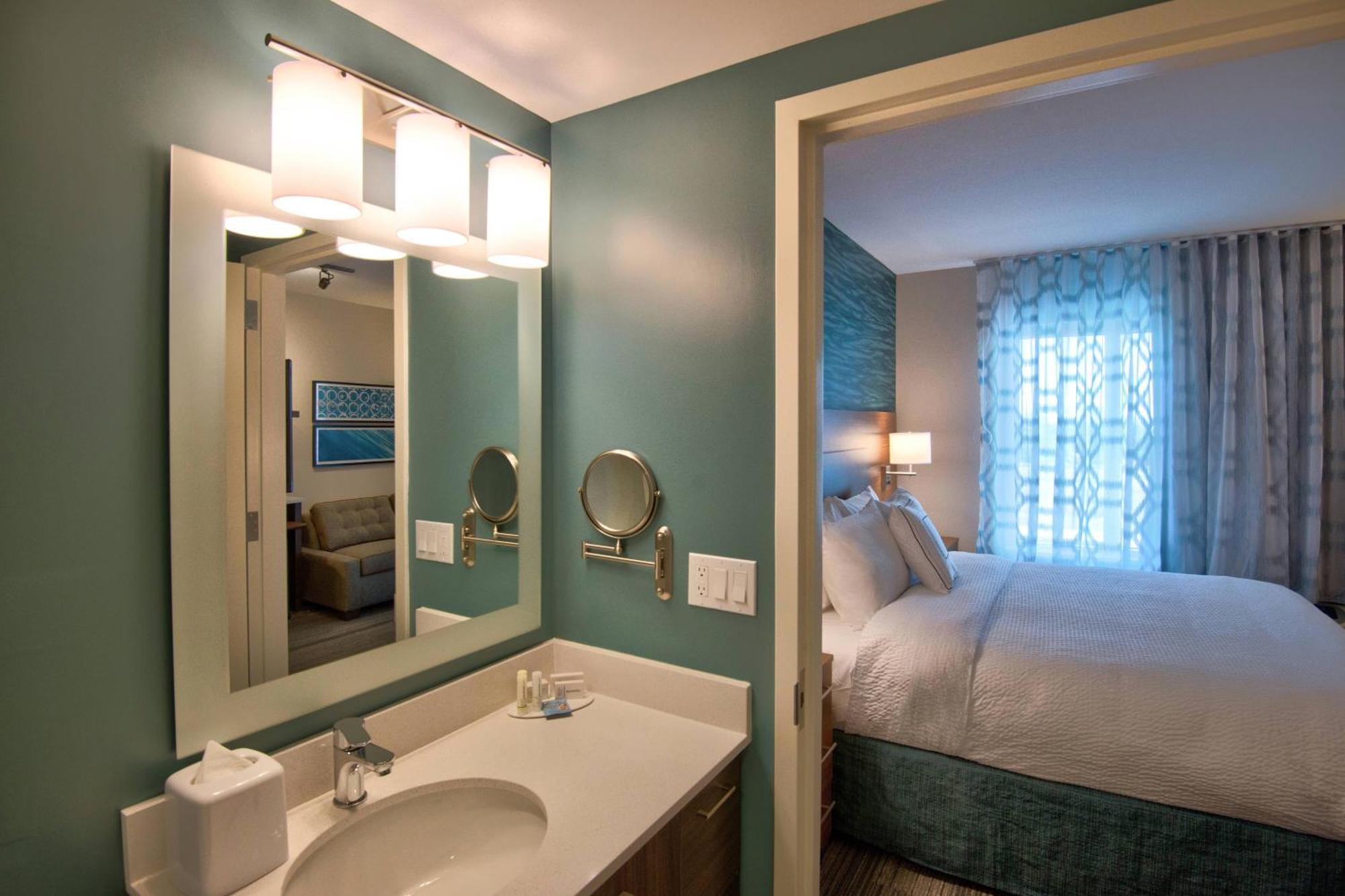 Hotel Towneplace By Marriott Airport 3*