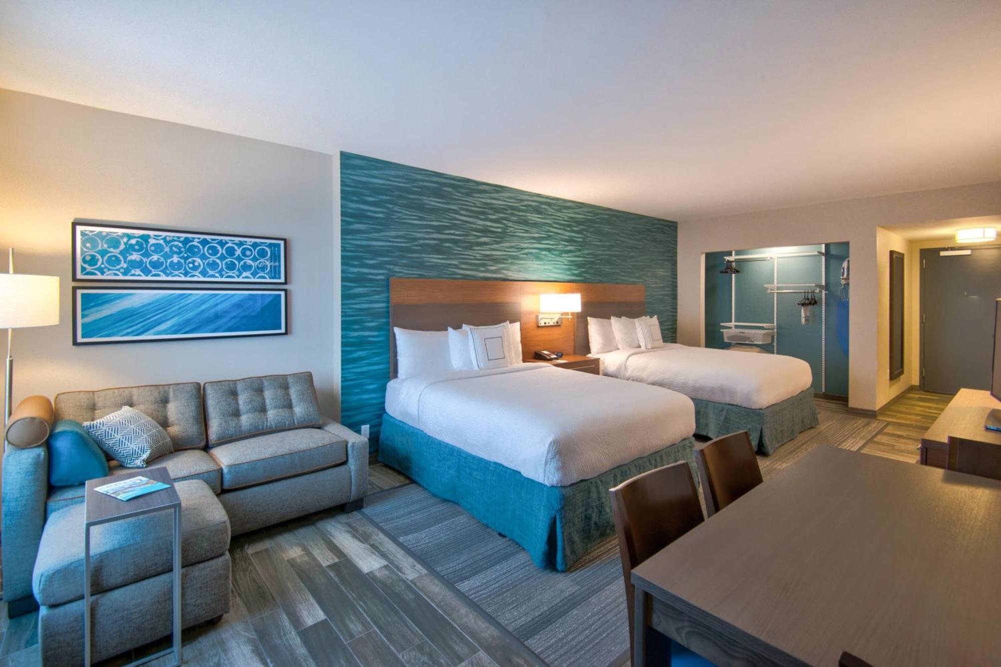 Hotel Towneplace By Marriott Airport 3*