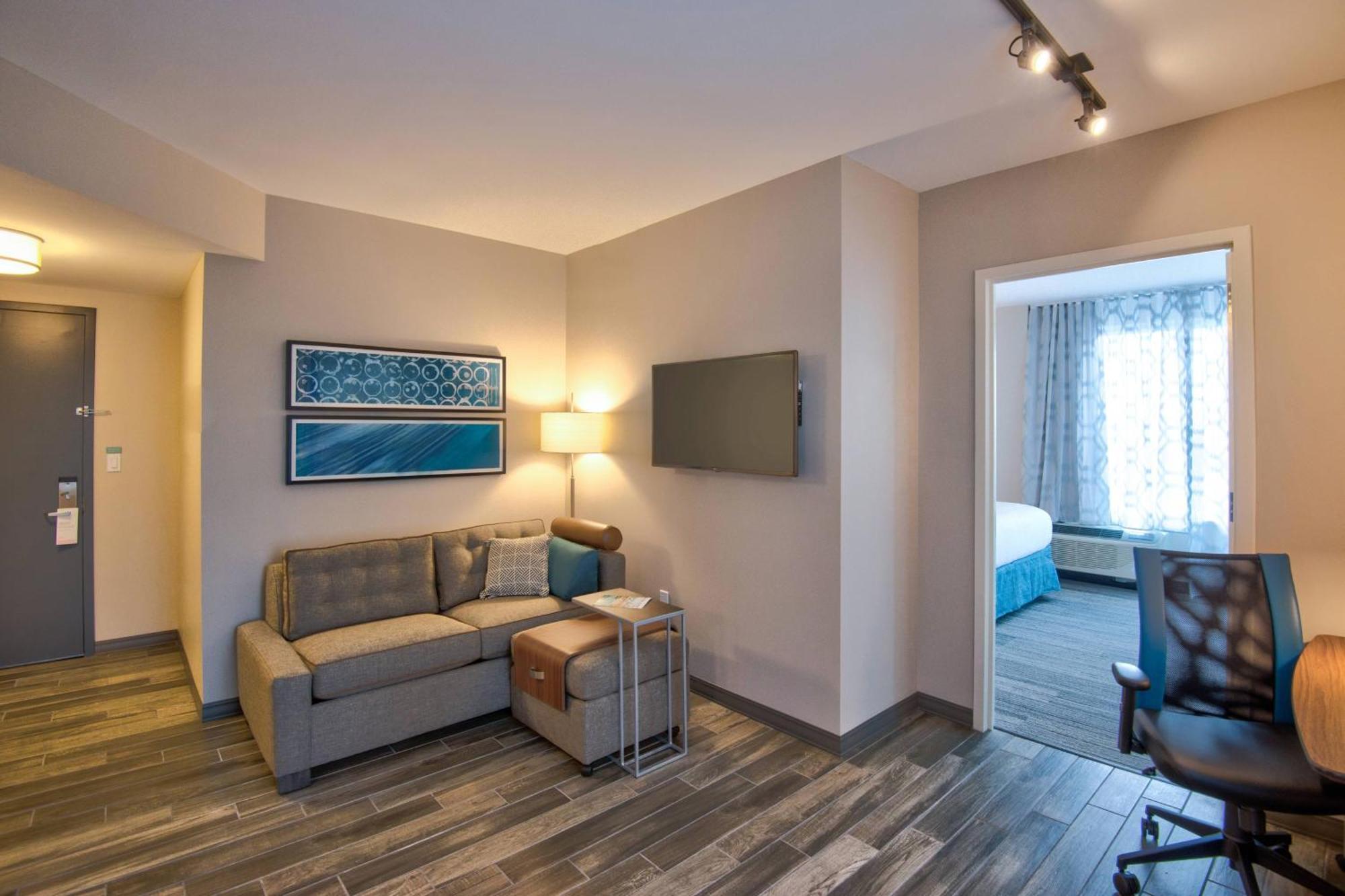 Towneplace By Marriott Airport 3*