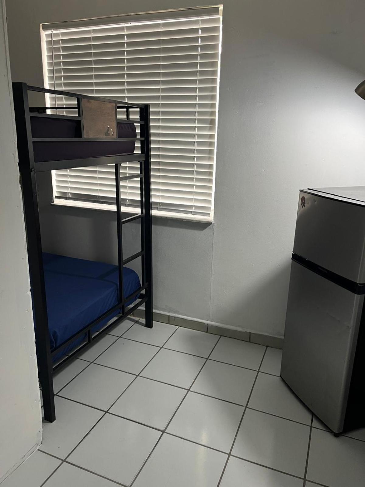 Apartment Beds & Sheets Little Havana