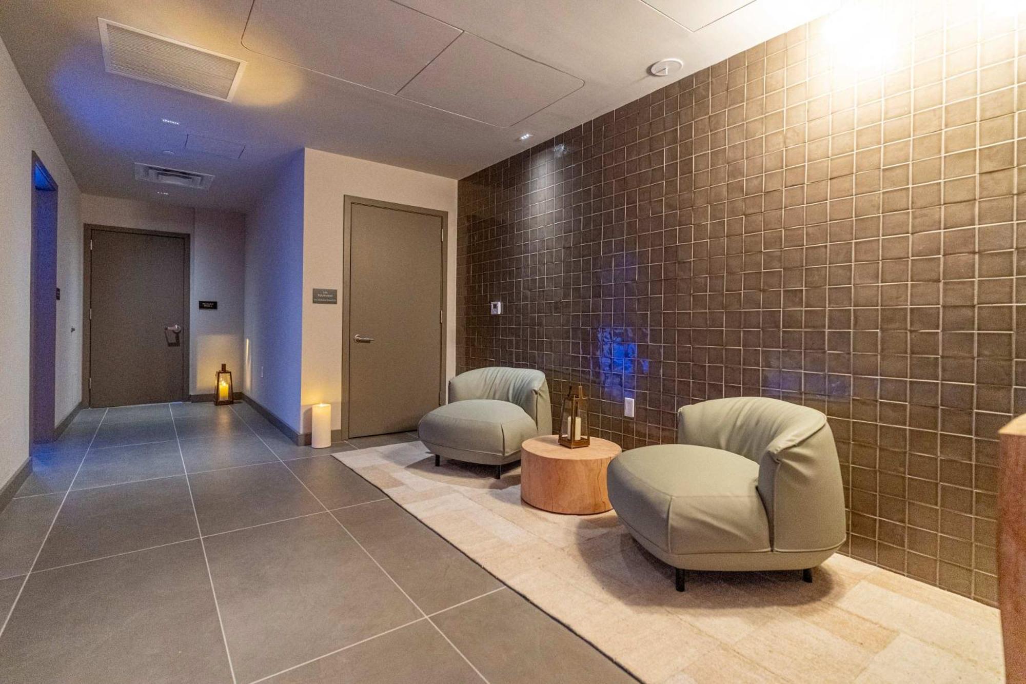 Rumrunner - Style Amenities In The Heart Of Holiday home