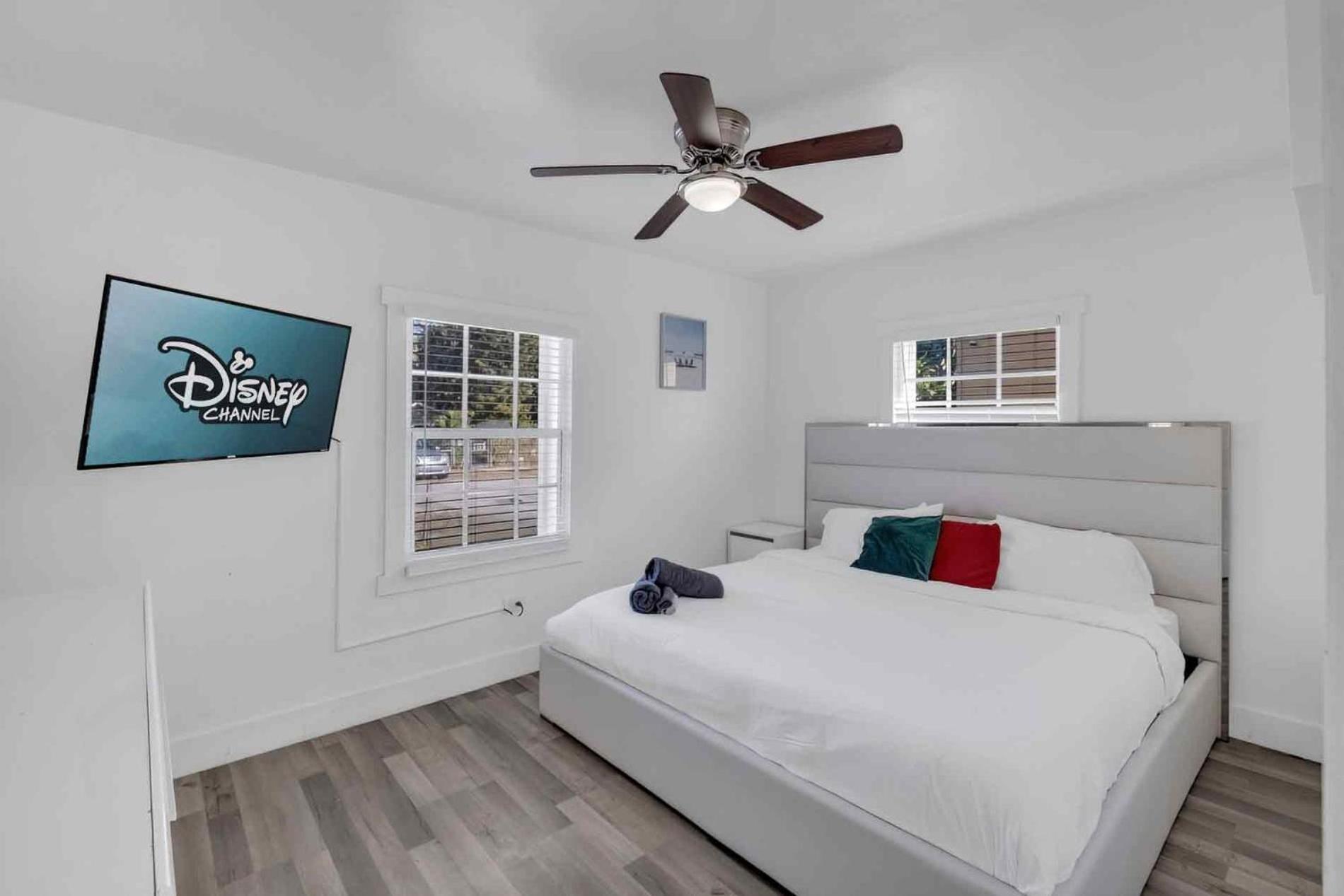 Casa de férias Happy House Miami! Same Name Everywhere - 3 Bedroom House - 1 King - 3 Queens Miami