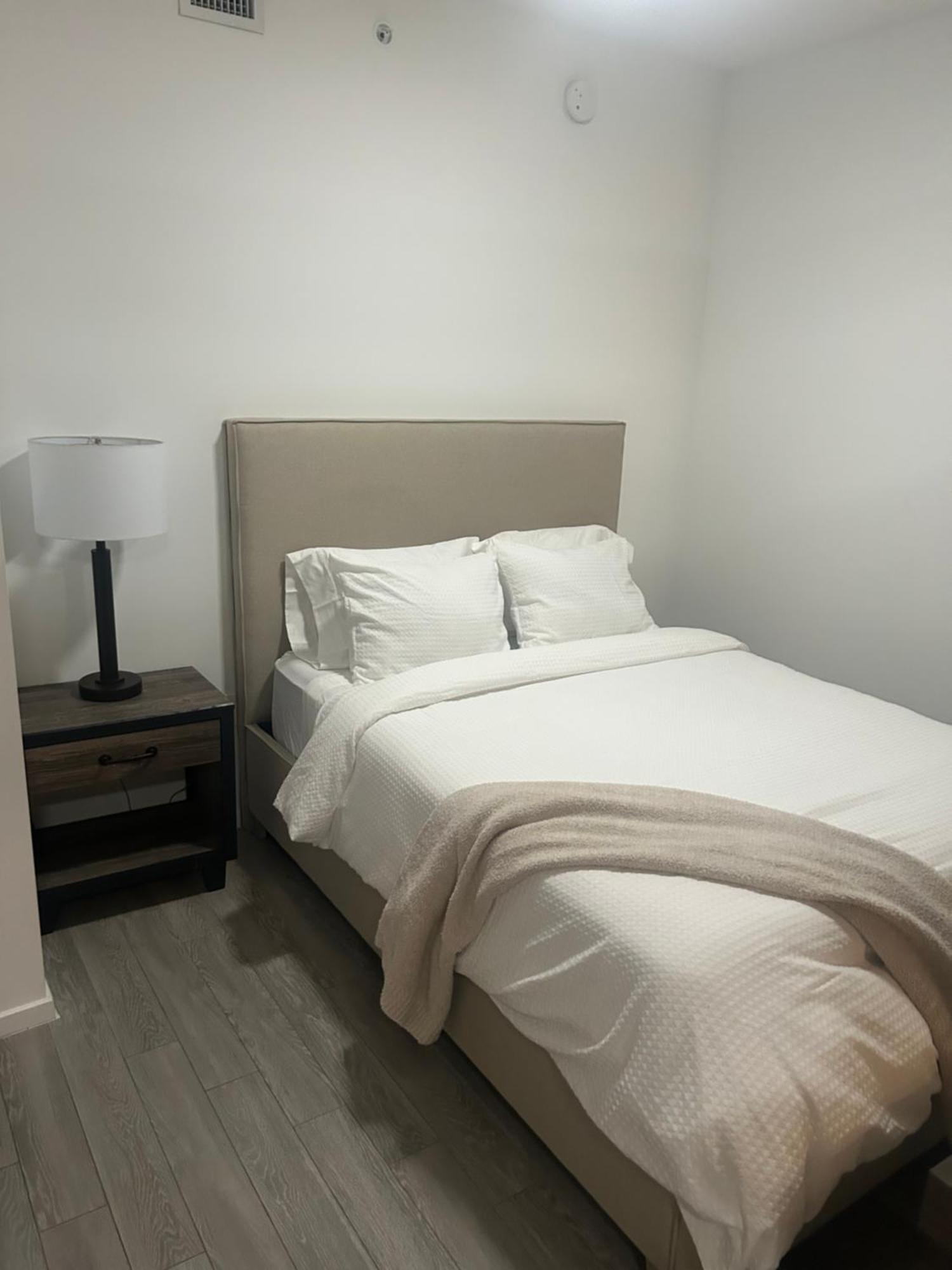 Luxury High Rise Apartamento *