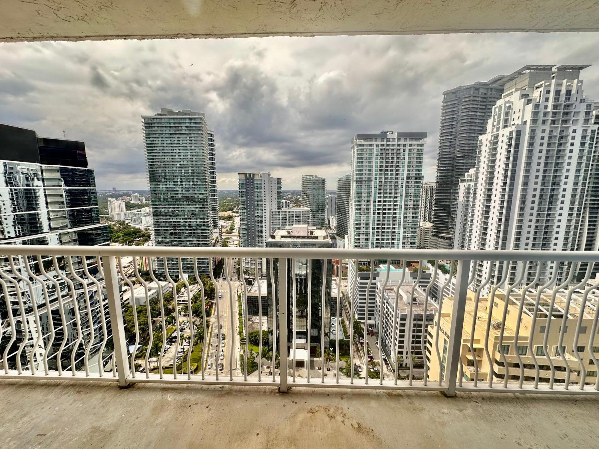 Apartment The At Brickell Club