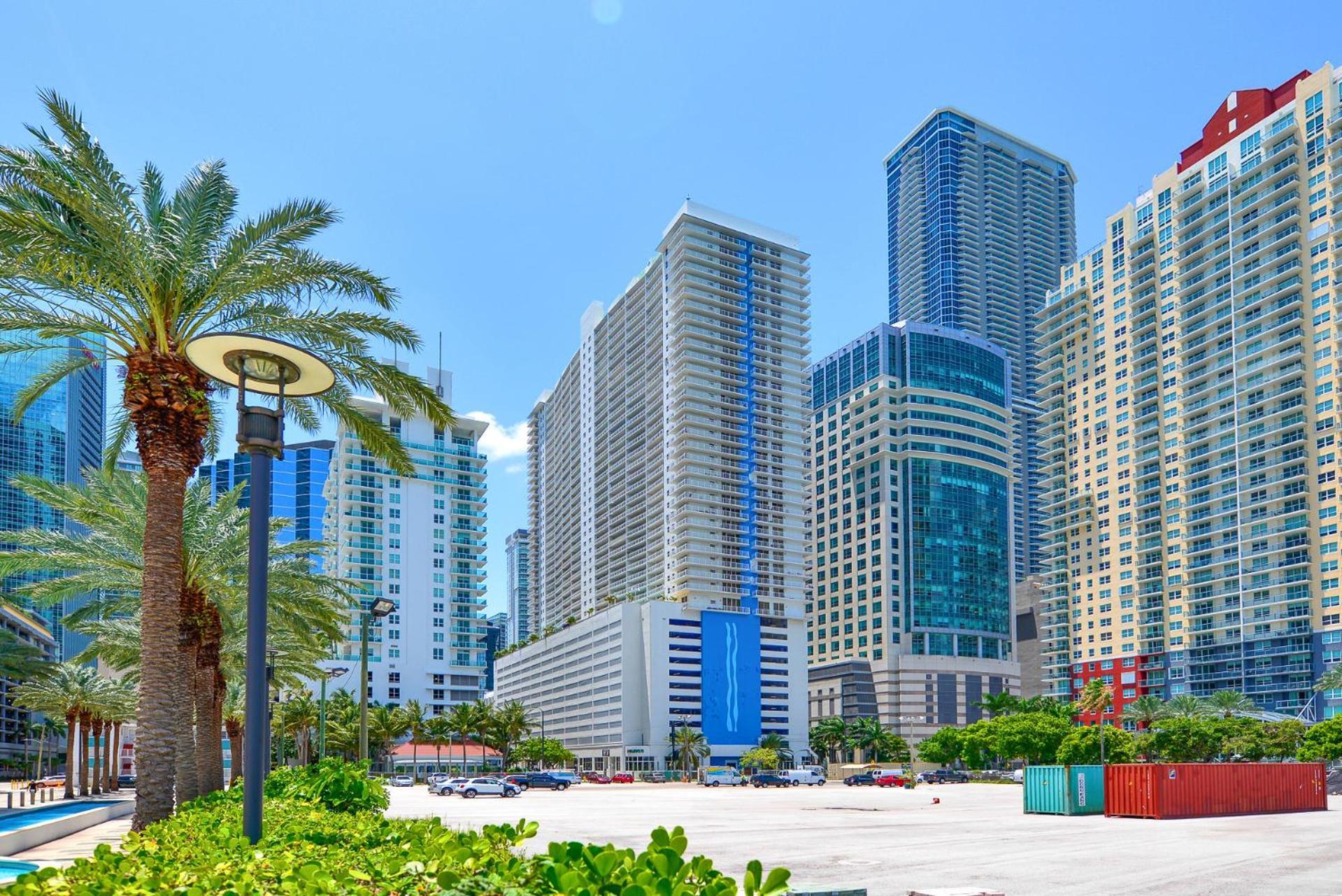 Exquisite High Floor At Brickell With Pool * Miami