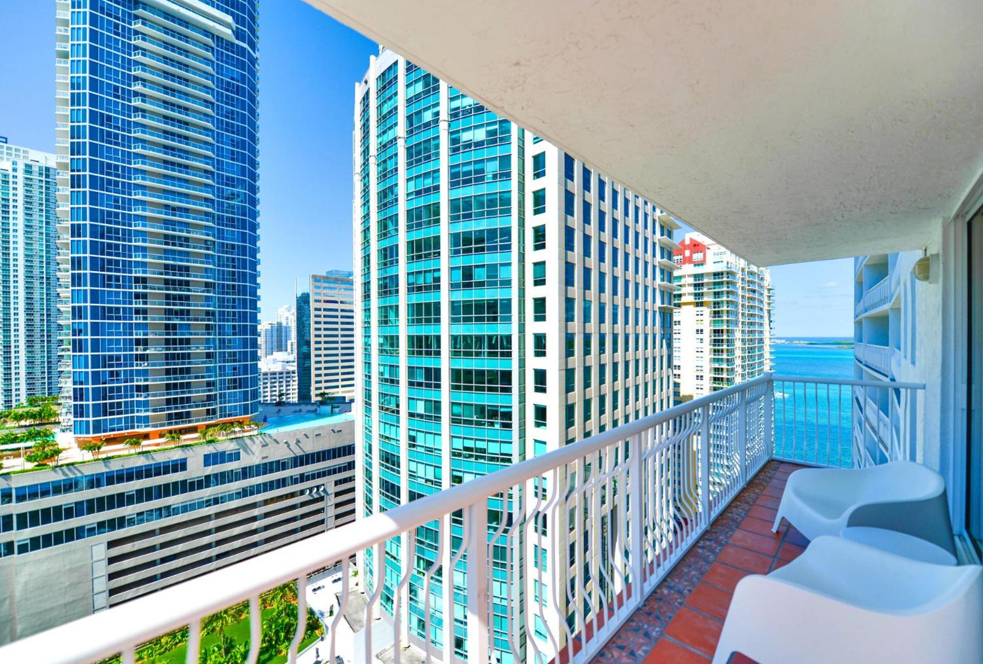 Apartment Exquisite High Floor At Brickell With Pool *