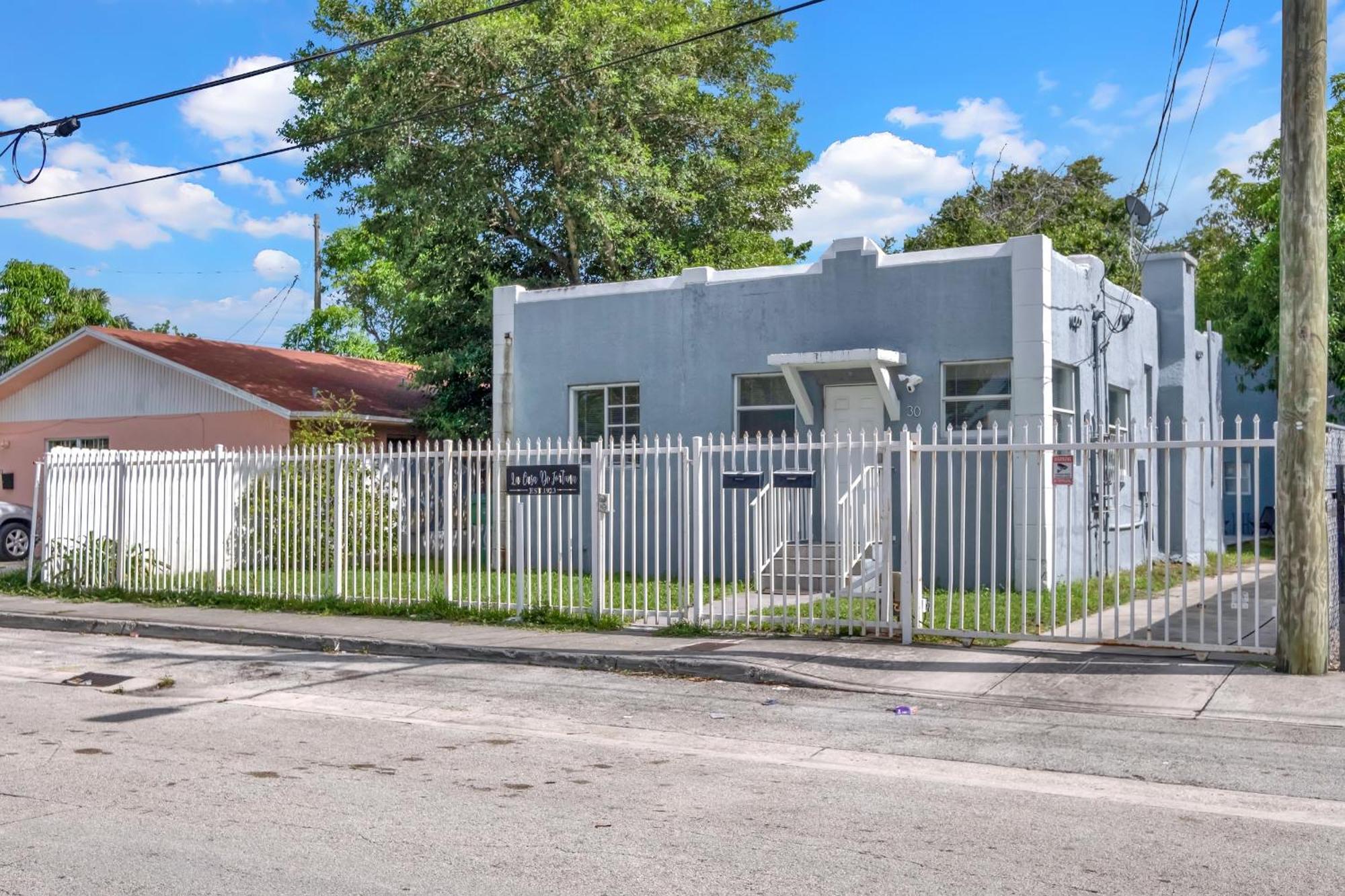 Casa de férias Dos Casitas Design District #1 - 3 Bedroom House Miami
