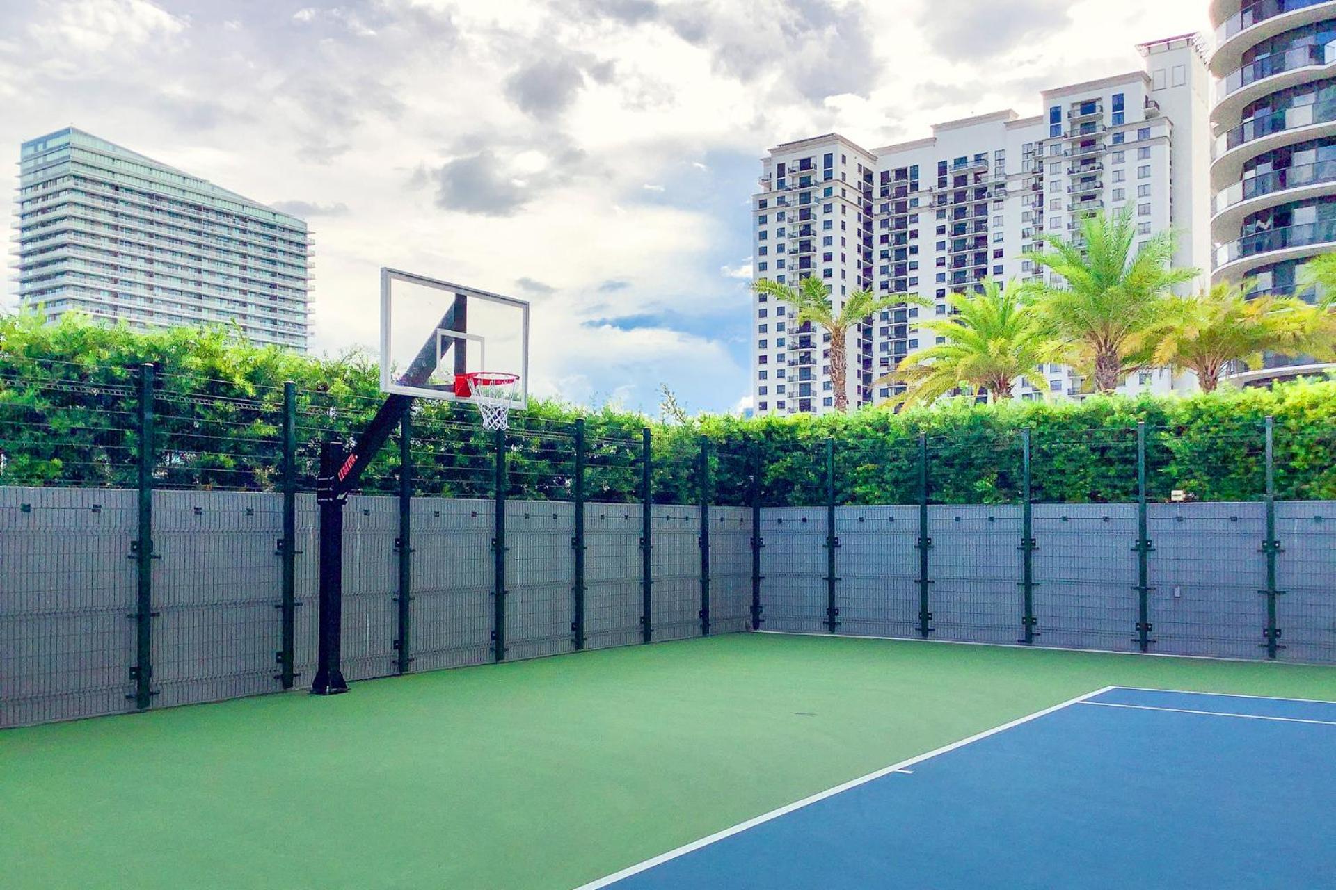 King Will Make Real Your Dreams * Miami