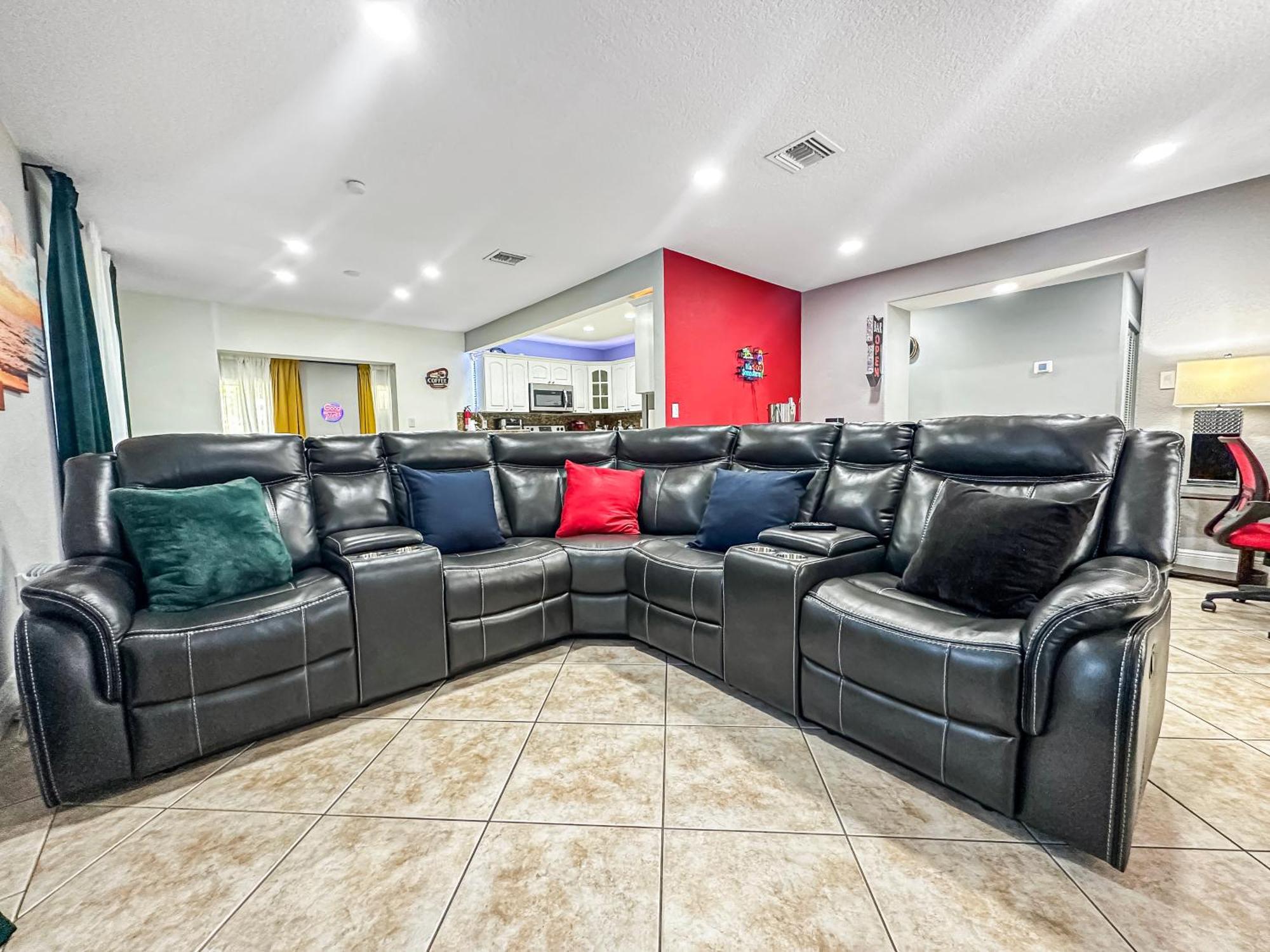 Coastal Escape: Luxury Retreat With Game & Access Holiday home Miami