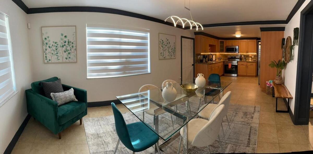 Luxury By Int Airport Holiday home