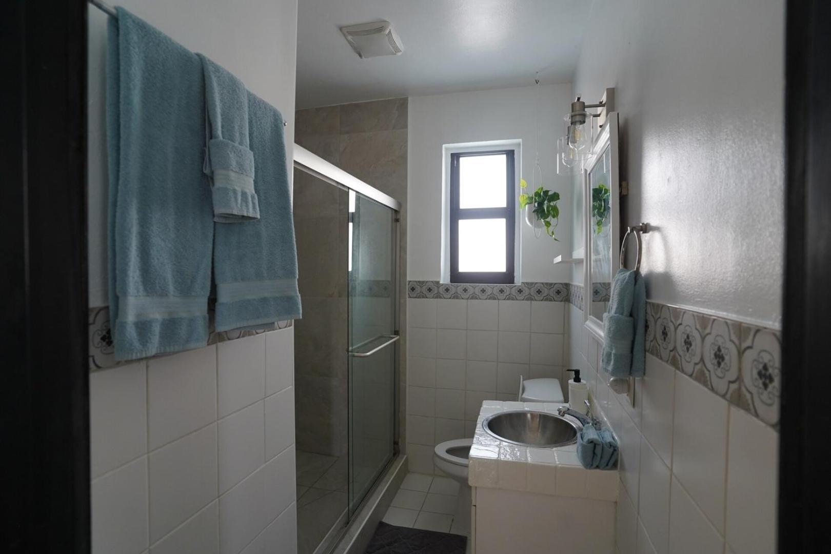 Spacious Free Parking Great Location Holiday home Miami