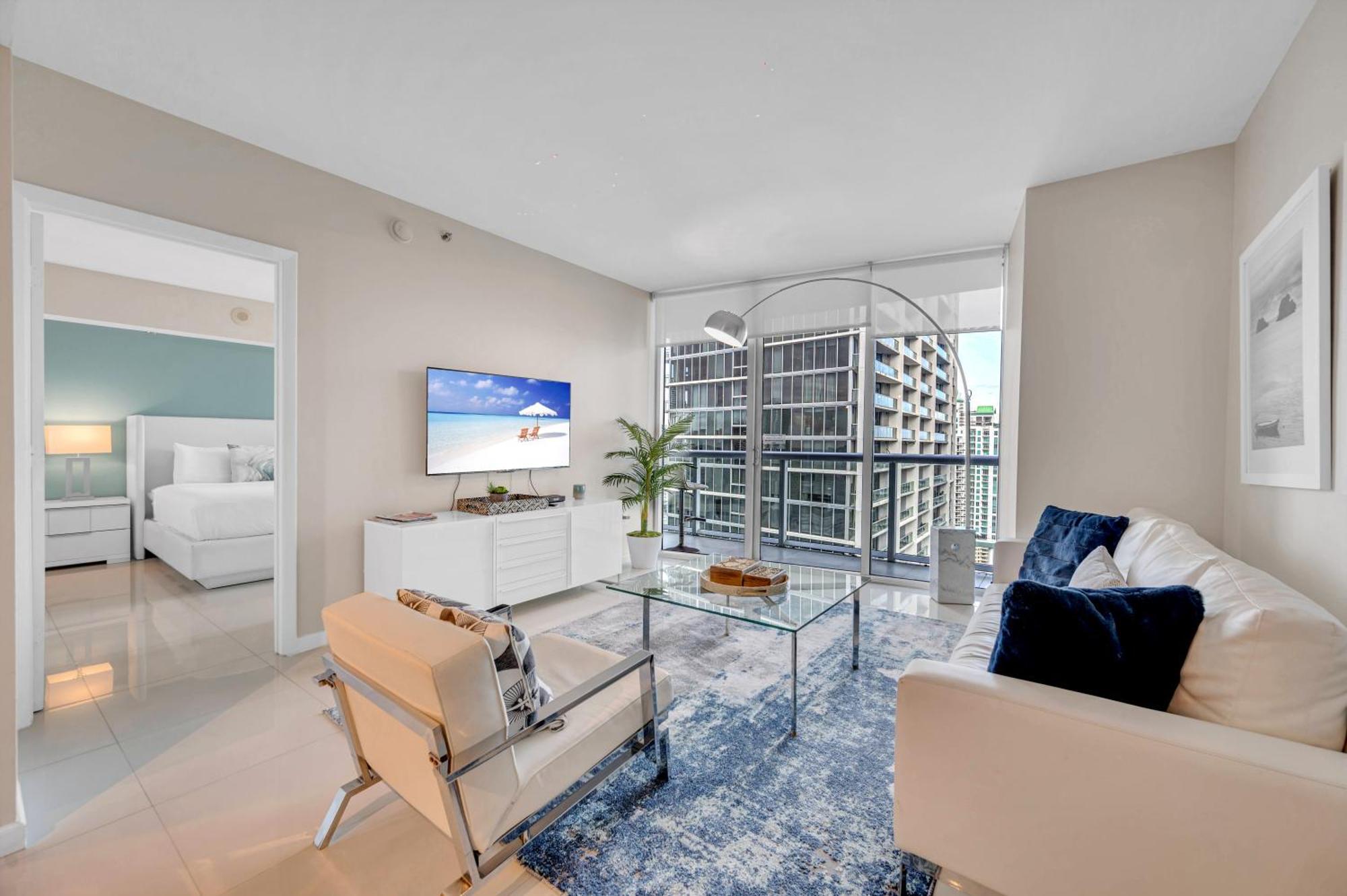 High Floor Icon Brickell Bay & Pool View 5 Star *