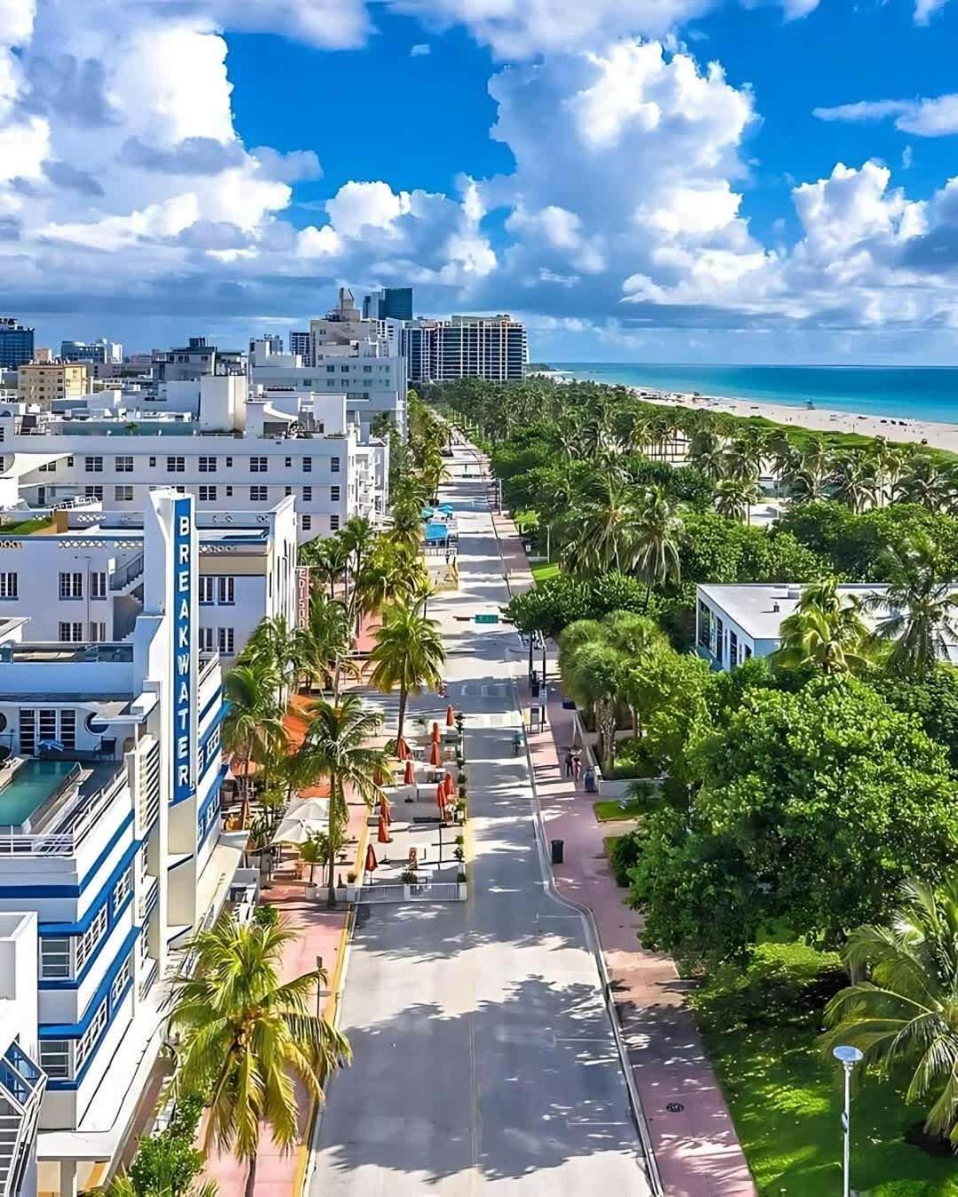 Explore Miami's Heat - Cozy Pool & Gym Apartment Miami