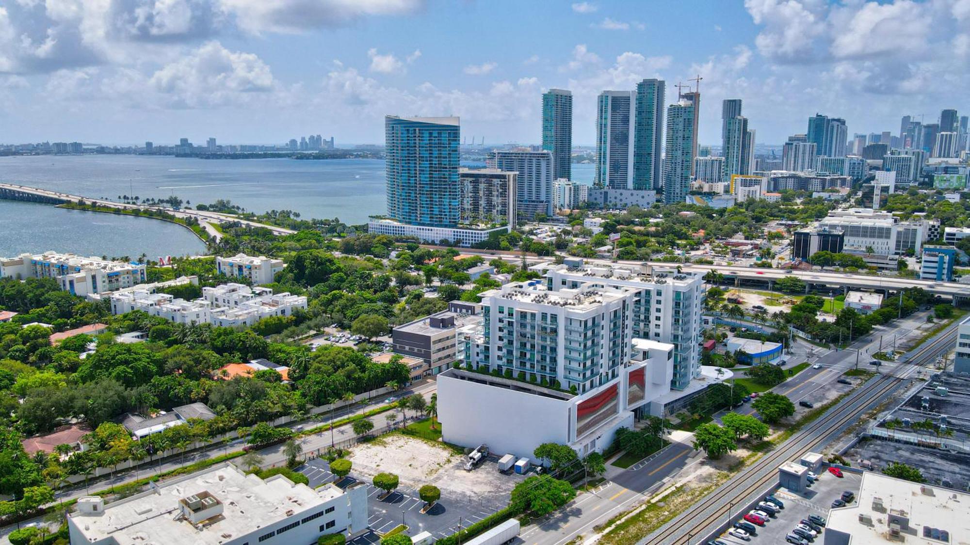 3900-602lg Design District, 2 Bedrooms & 2 Bathrooms Apartamento Miami
