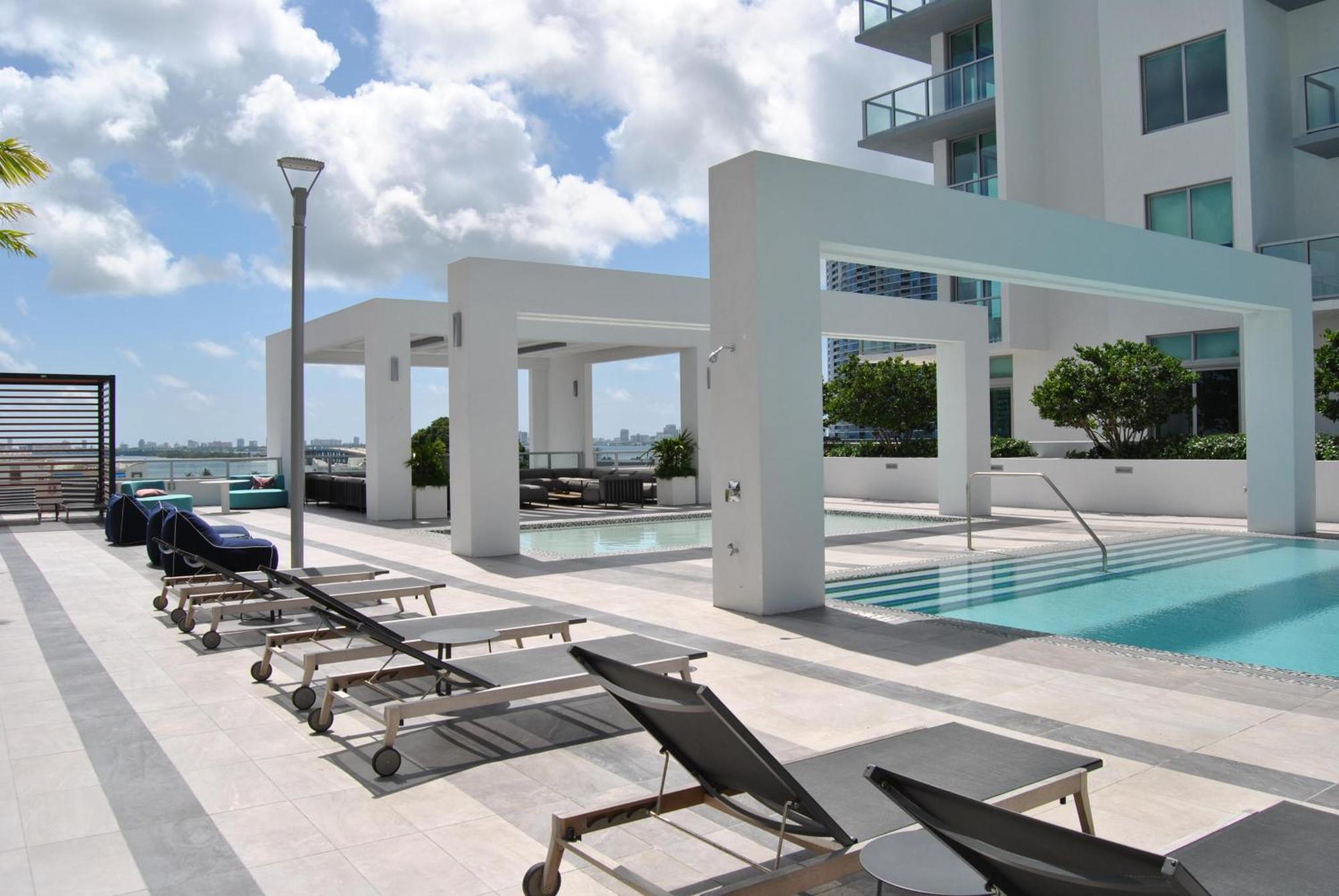 3900-719jc Design District, 1 Bedroom /1 Bathroom & Bayvie *