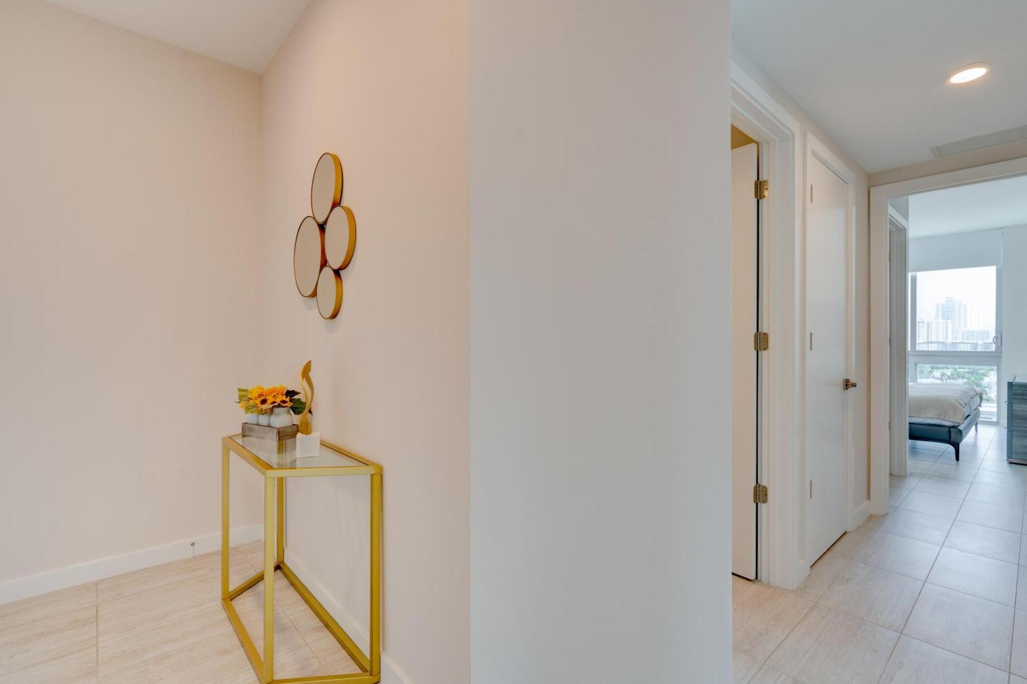 3900-902ch Design District, 2 Bedrooms & 2 Bathrooms Apartamento