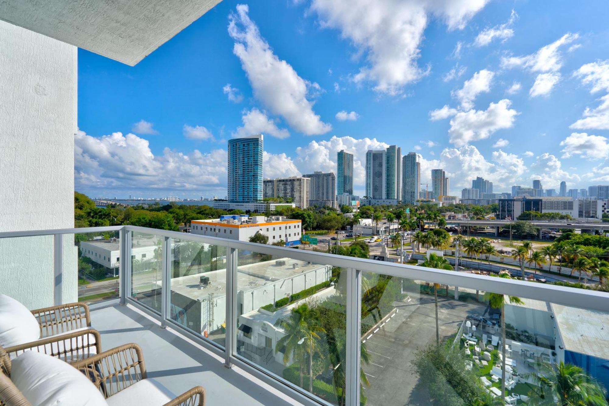 3900-602lg Design District, 2 Bedrooms & 2 Bathrooms Apartamento *