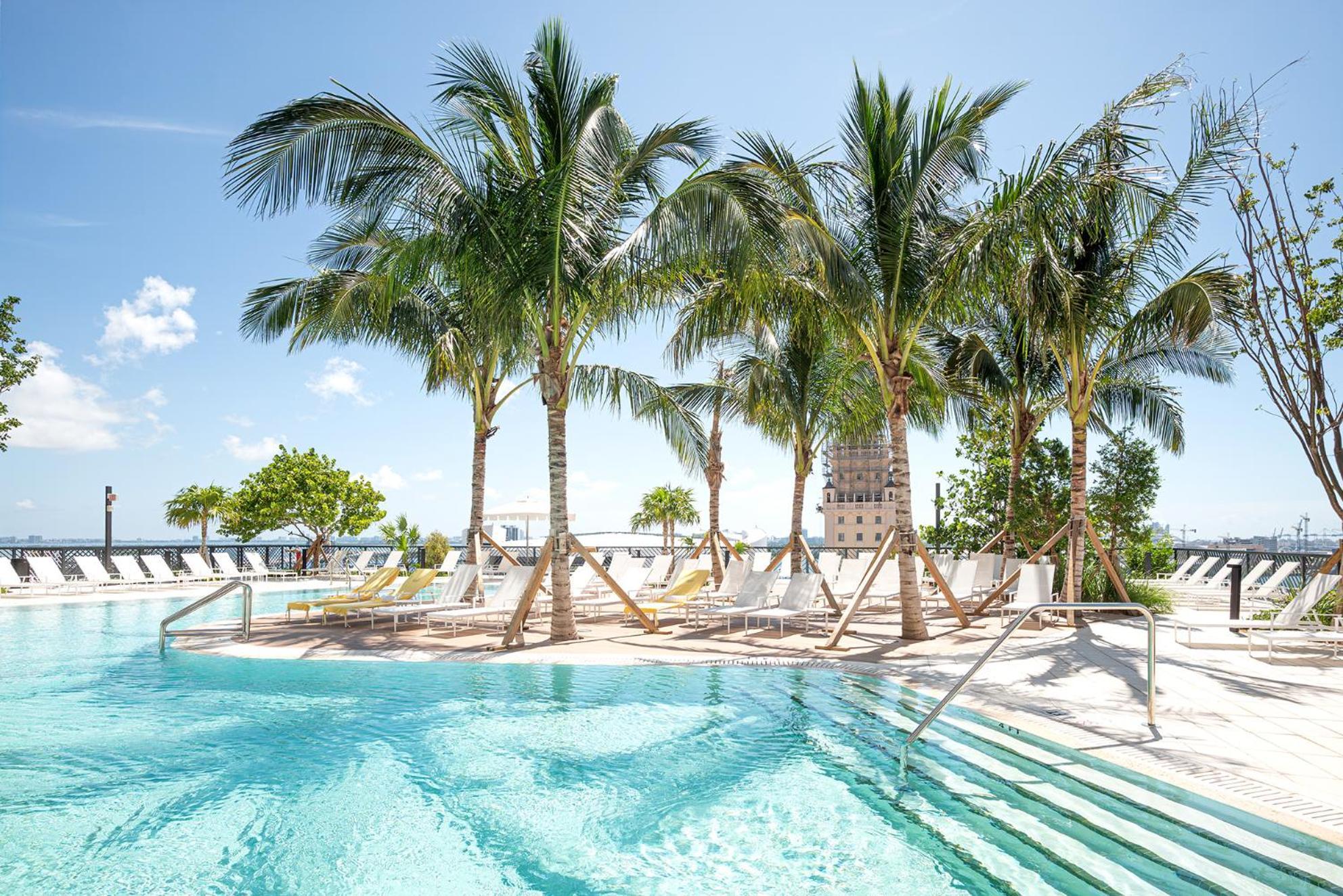 Apartment Stylish One Bedroom Steps From Kaseya Center & Port Of Miami- Daily Fee And Parking Not Included *
