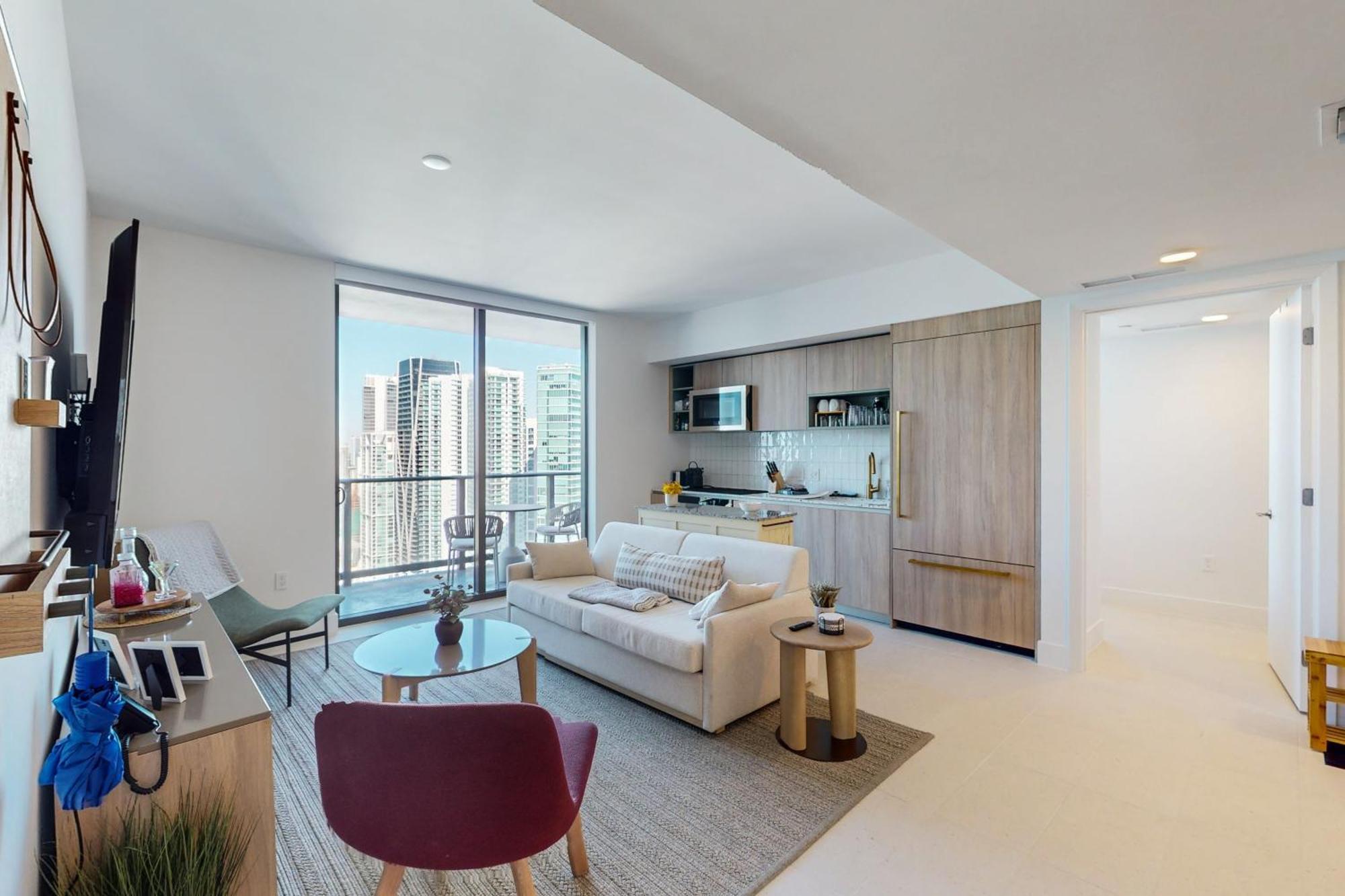 Grand Vista 4501 Apartment *