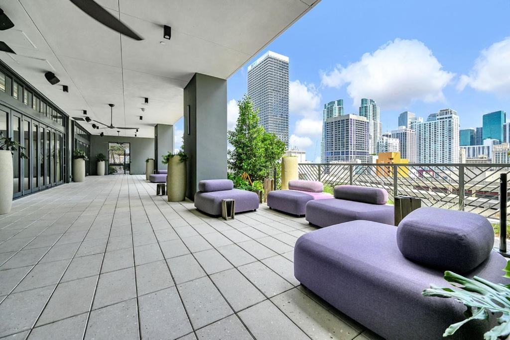 Steps From Kaseya Center & Port Of - Daily Fee And Parking Not Included Apartment
