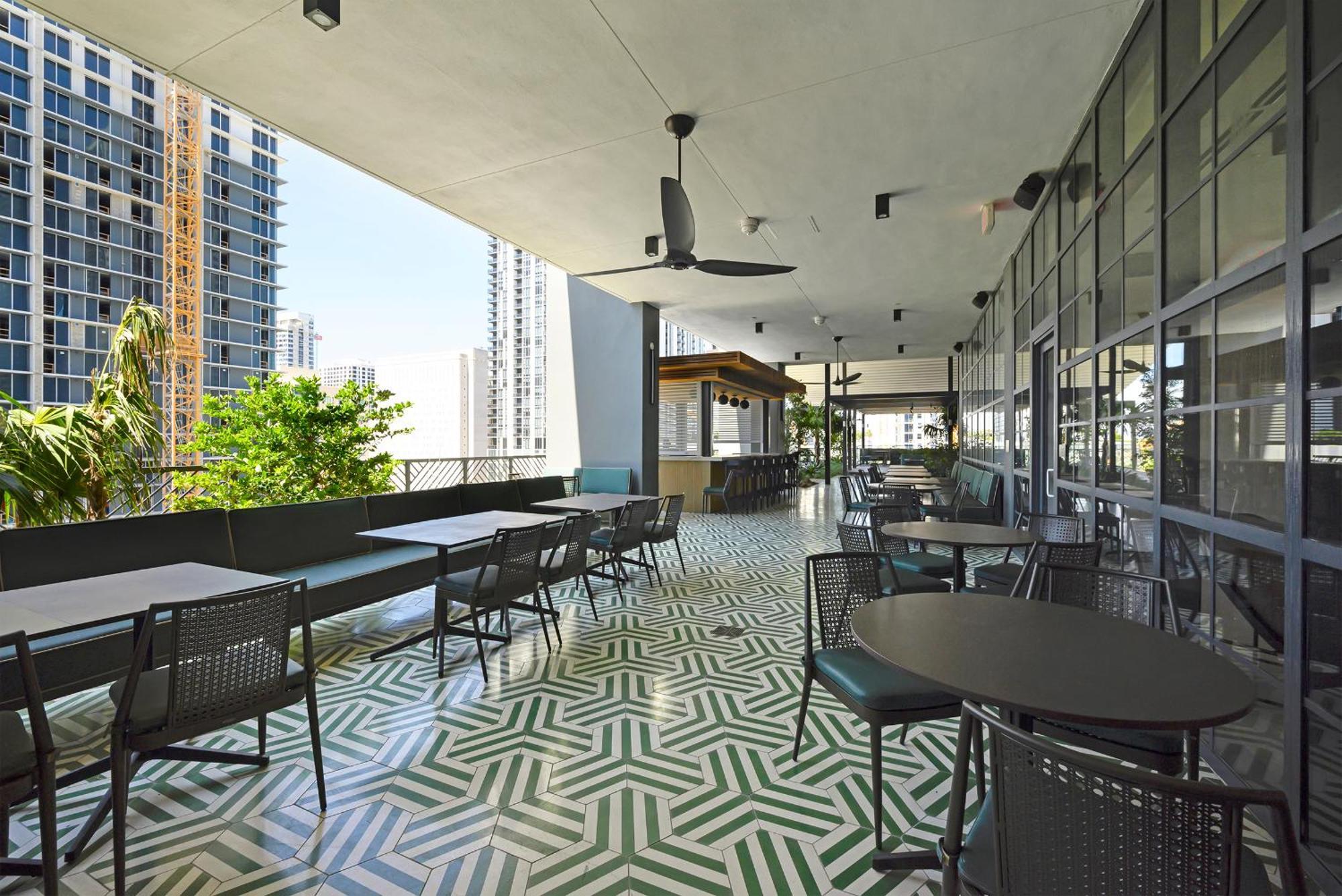 Apartment Steps From Kaseya Center & Port Of - Daily Fee And Parking Not Included Miami