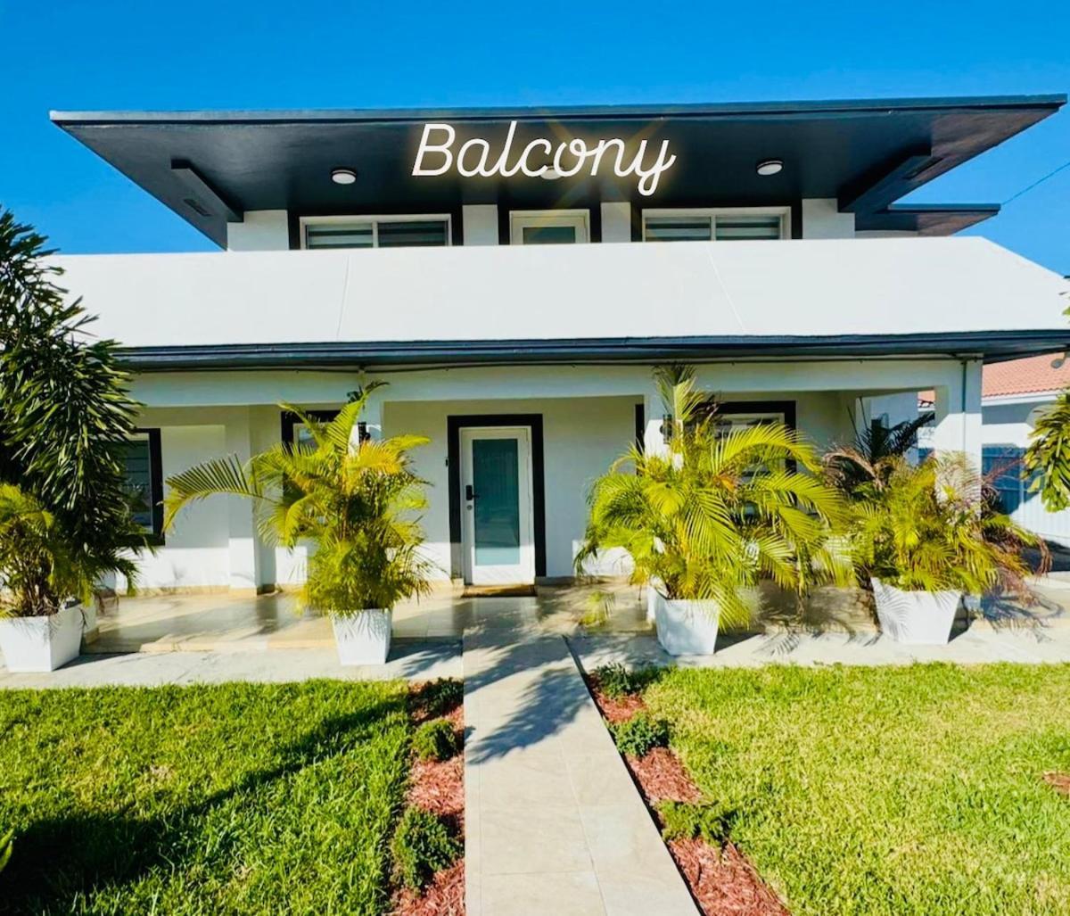 Stylish Escape By International Airport Apartment Miami