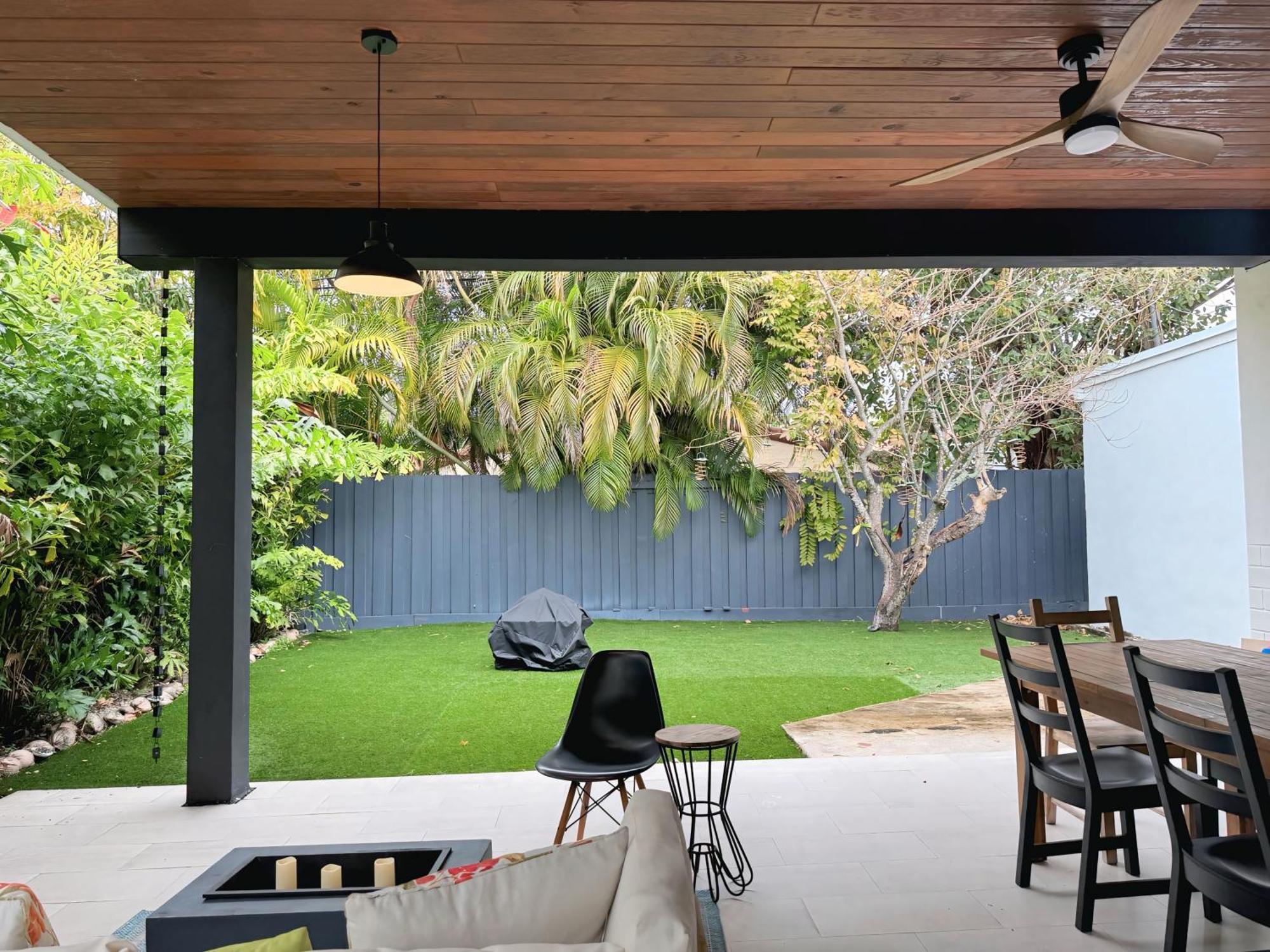 Amazing 3-bedroom Modern In Coral Gables Area Holiday home