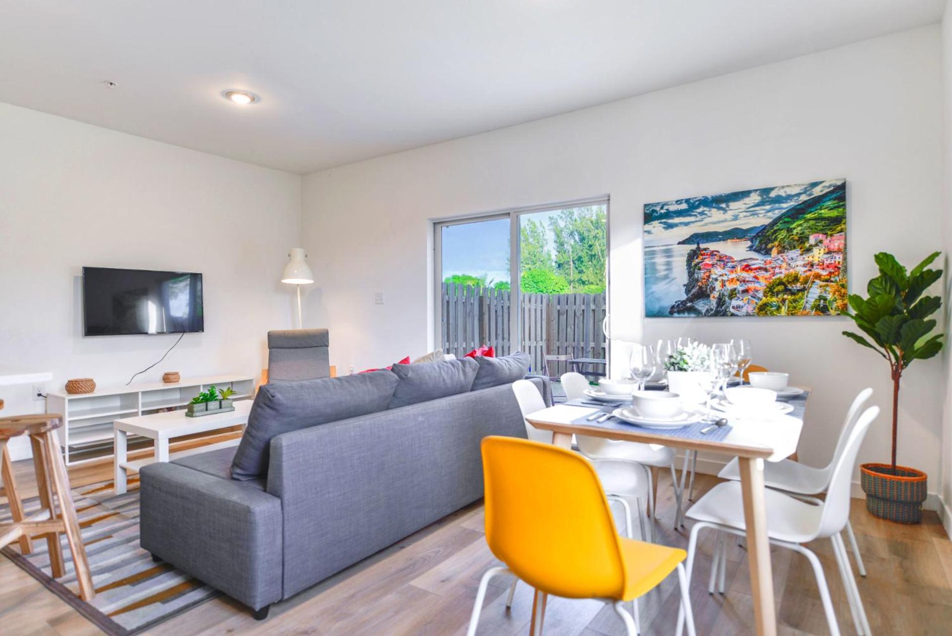 If Are Looking For Spacious Townhouse Is For Apartment Miami
