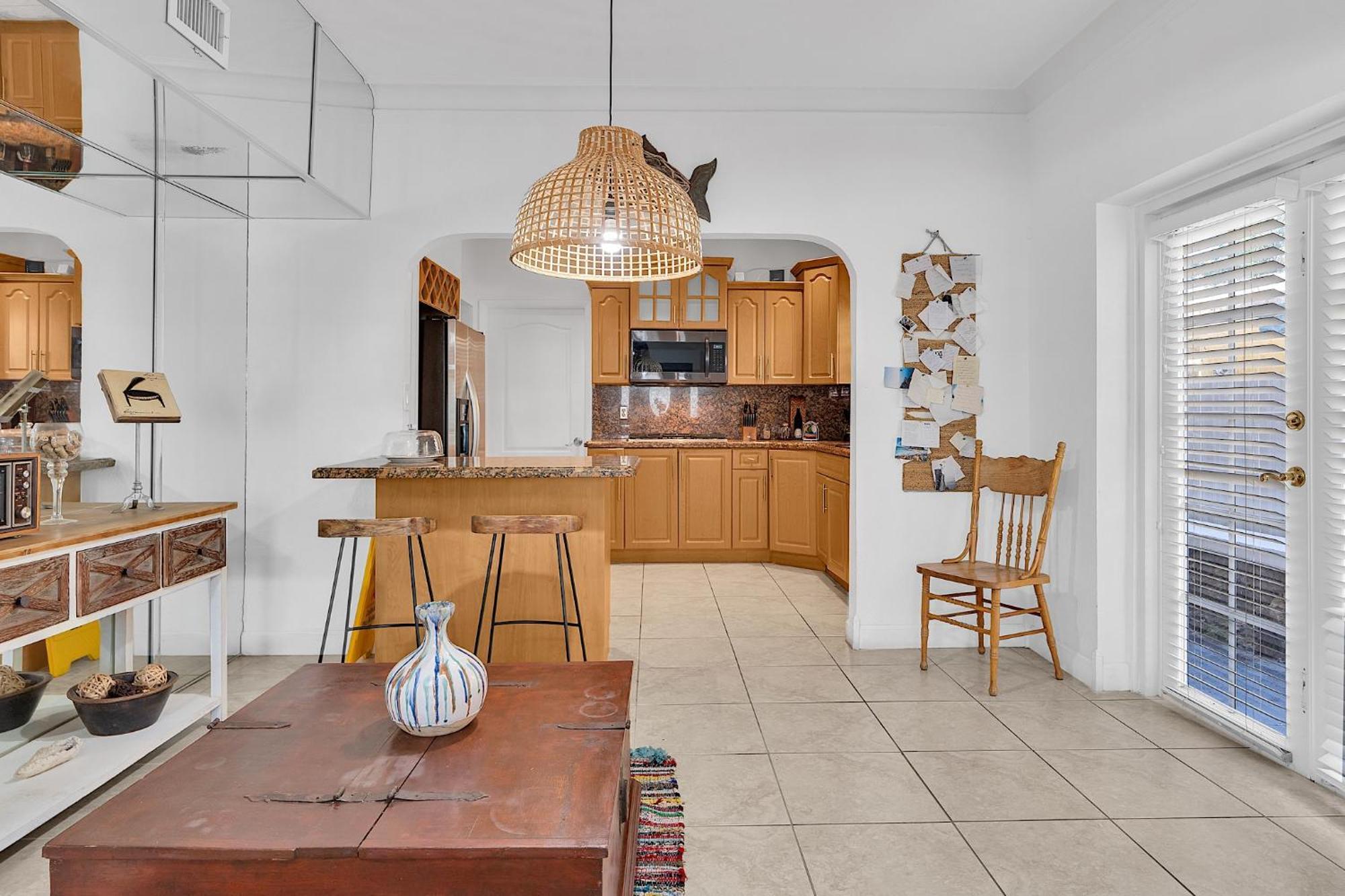 Private In Little Havana Homestay *