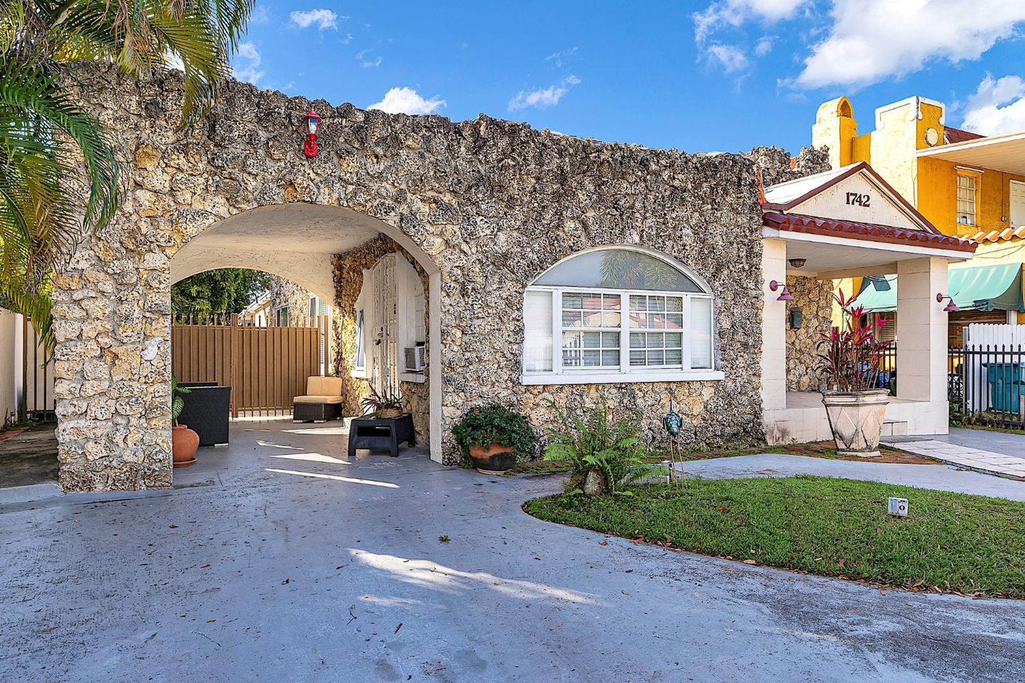 Private In Little Havana * Miami