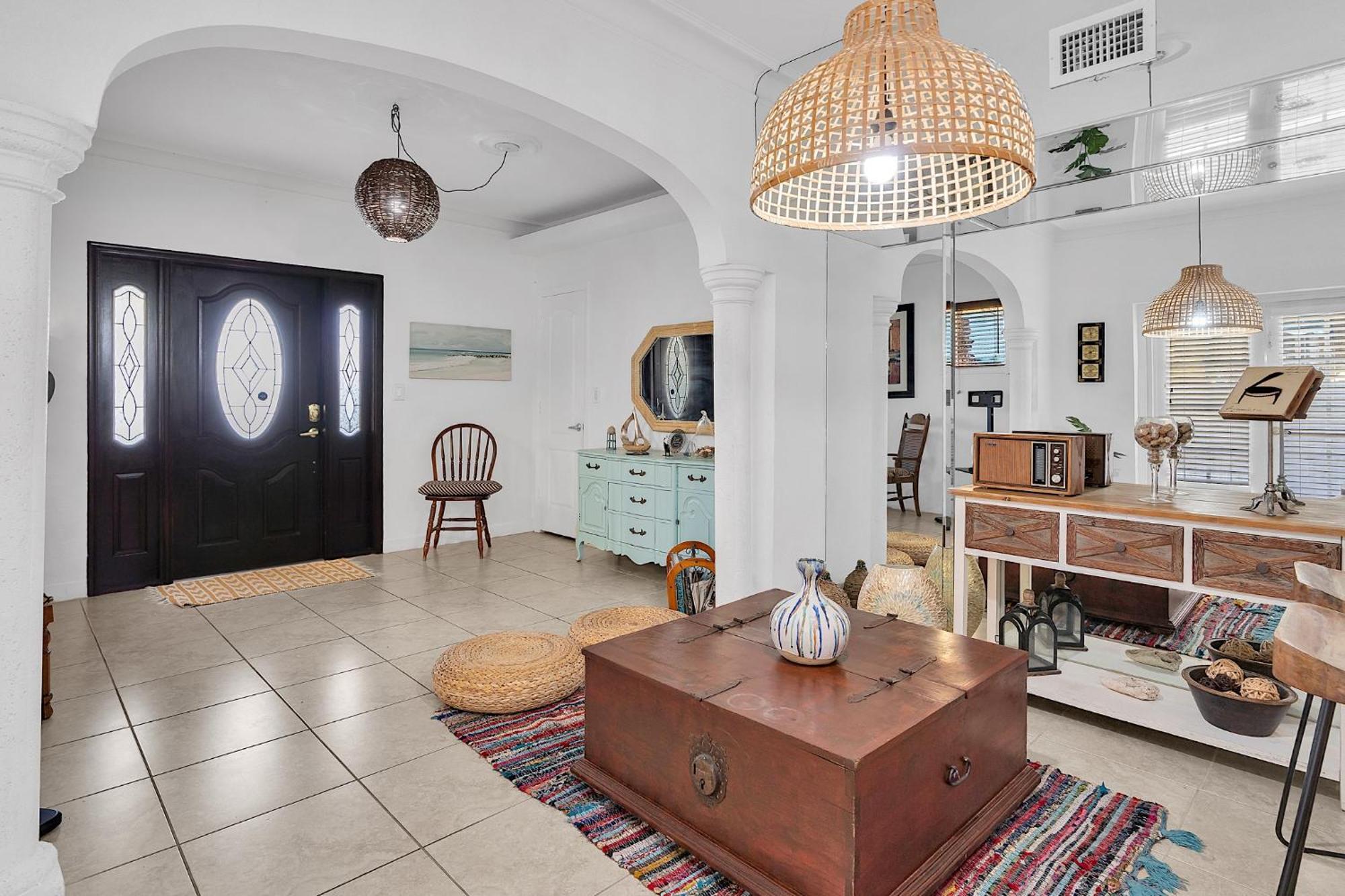 Private In Little Havana Homestay