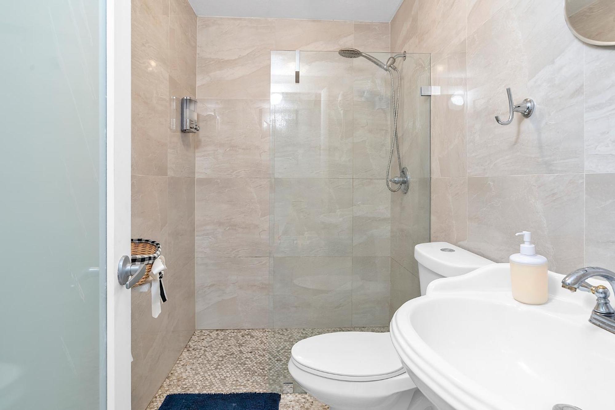 Homestay Private In Little Havana *