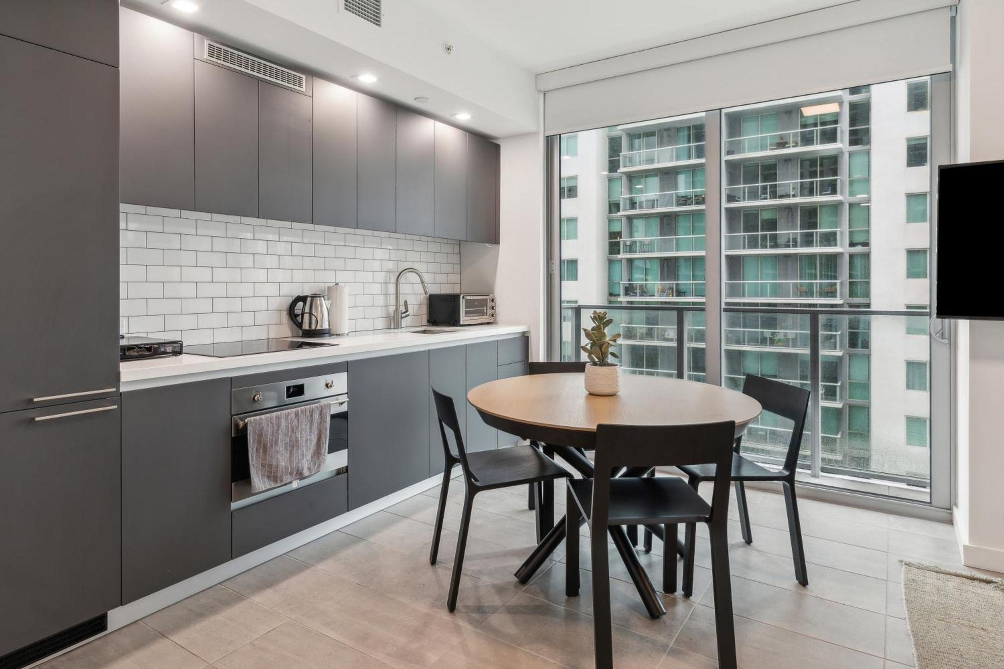 Apartment New Luxury Downtown - Gym Pool Workspace *