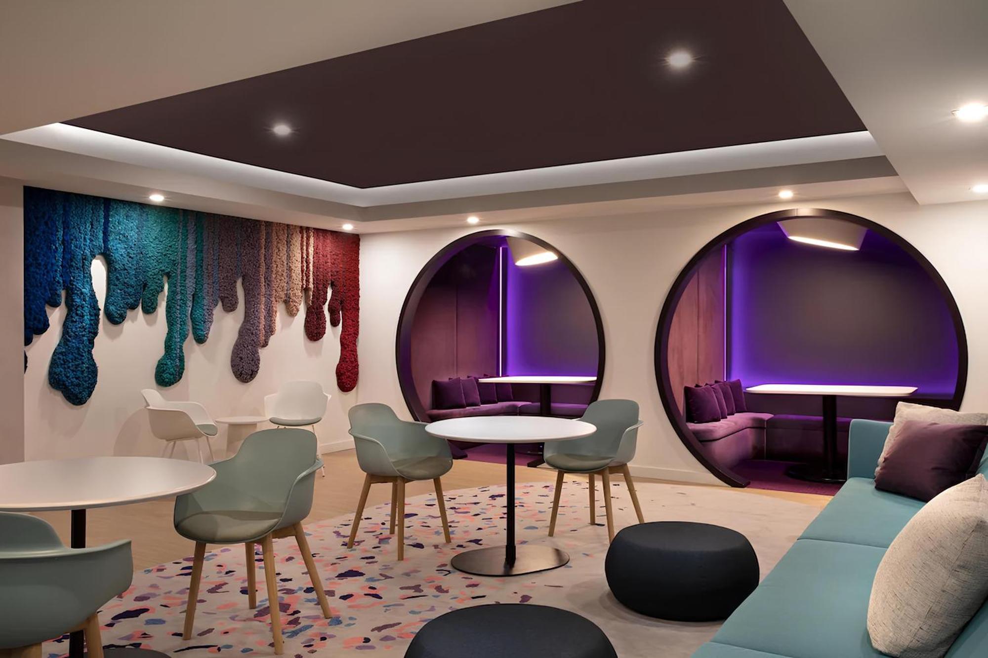 New Luxury Downtown - Gym Pool Workspace