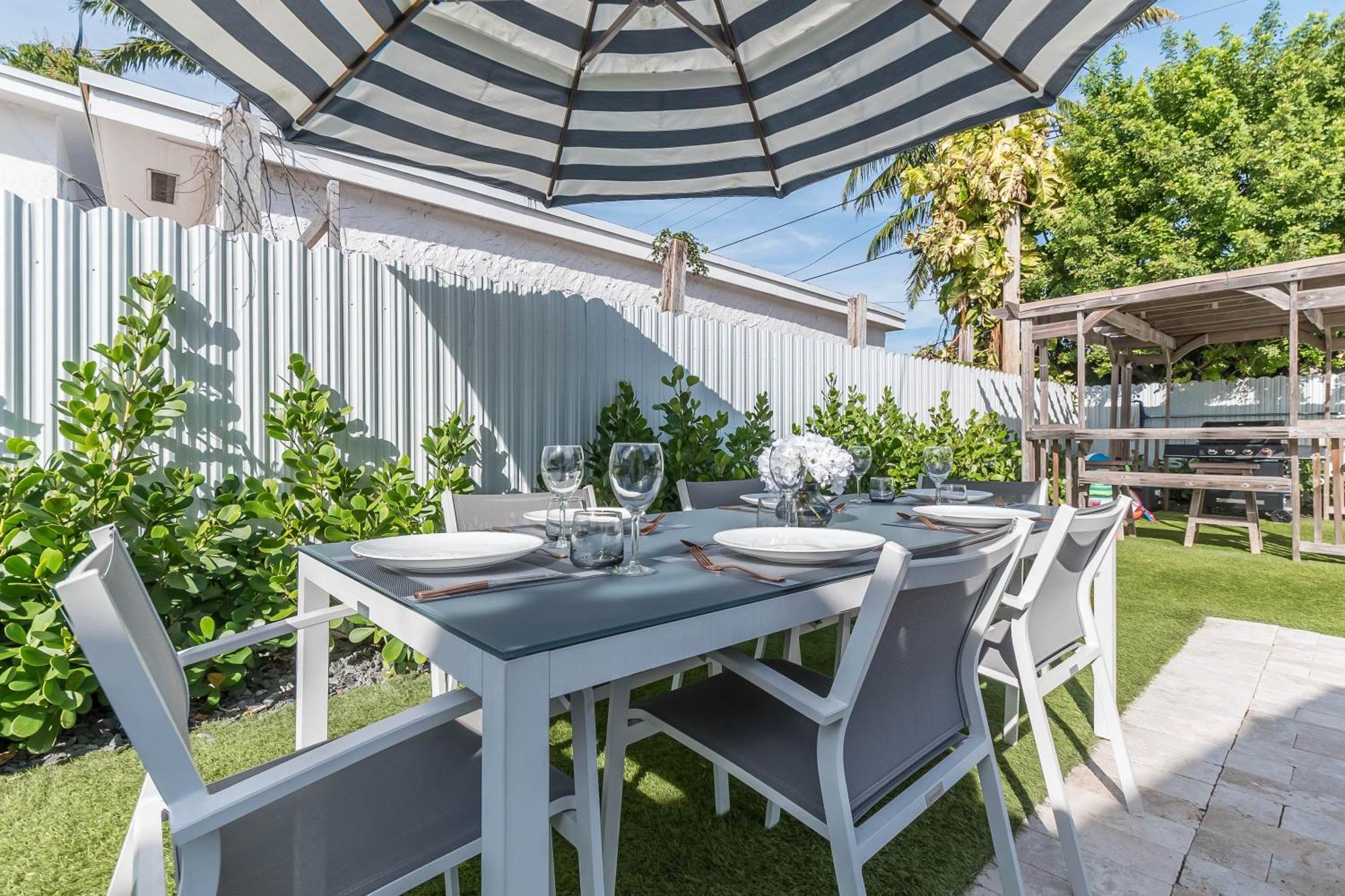 Holiday home Casa Belle 3bdden, Pool, Sleeps 9 Near Brickell