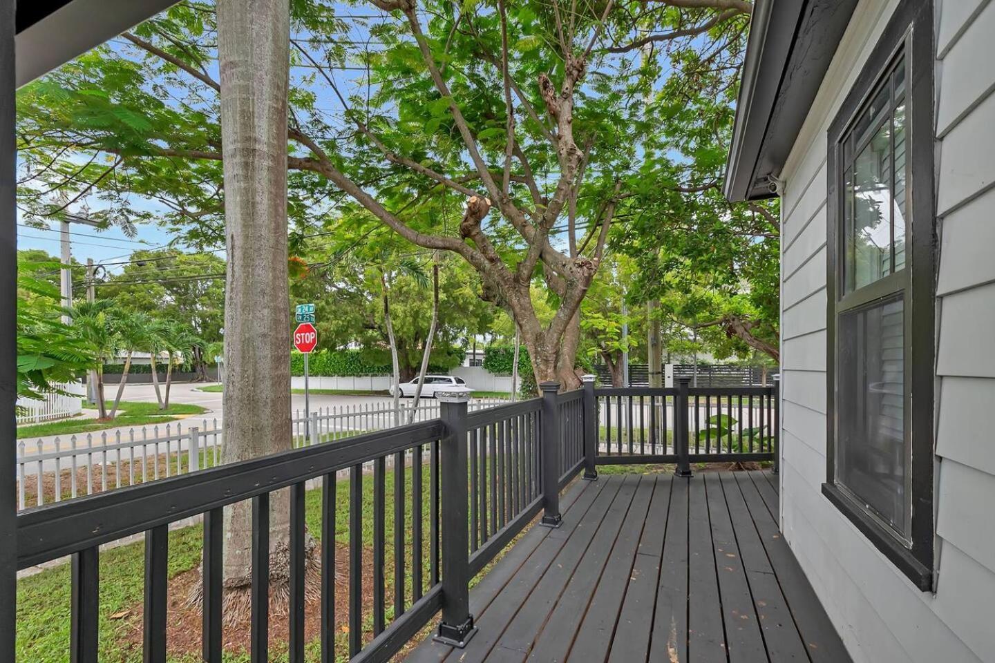 Casa de férias Casa Del Sol Gated 2bds1ba Wparking Miami