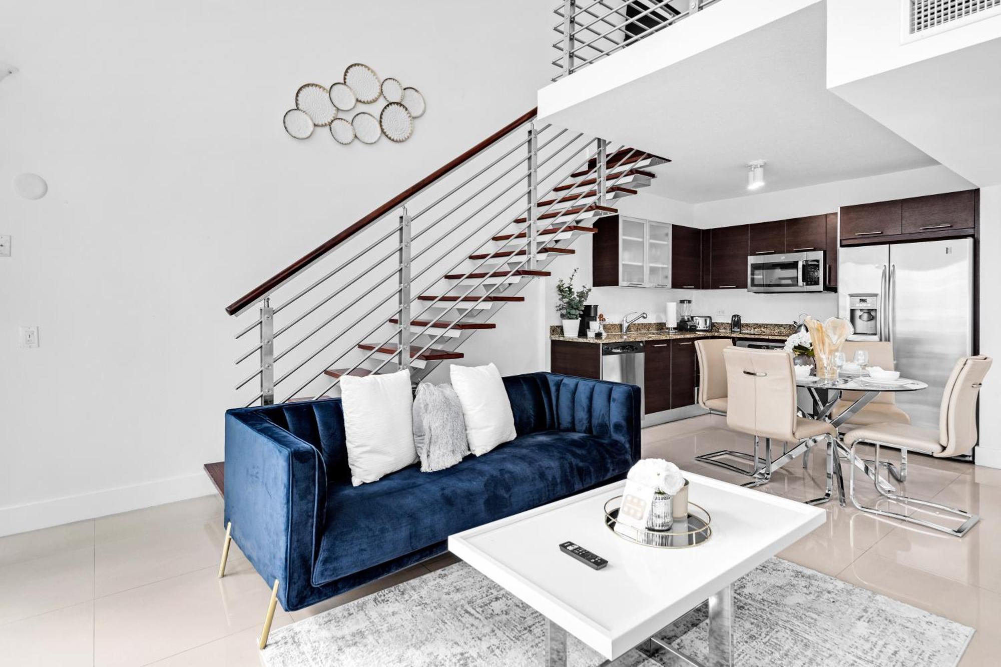 Cozy King Loft W/amazing Views