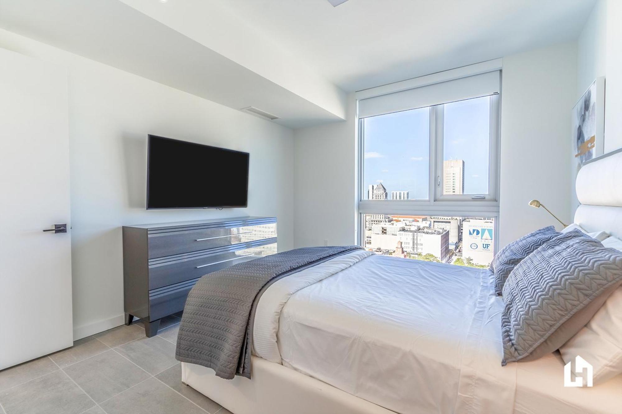 Apartment Downtown By Lua Host