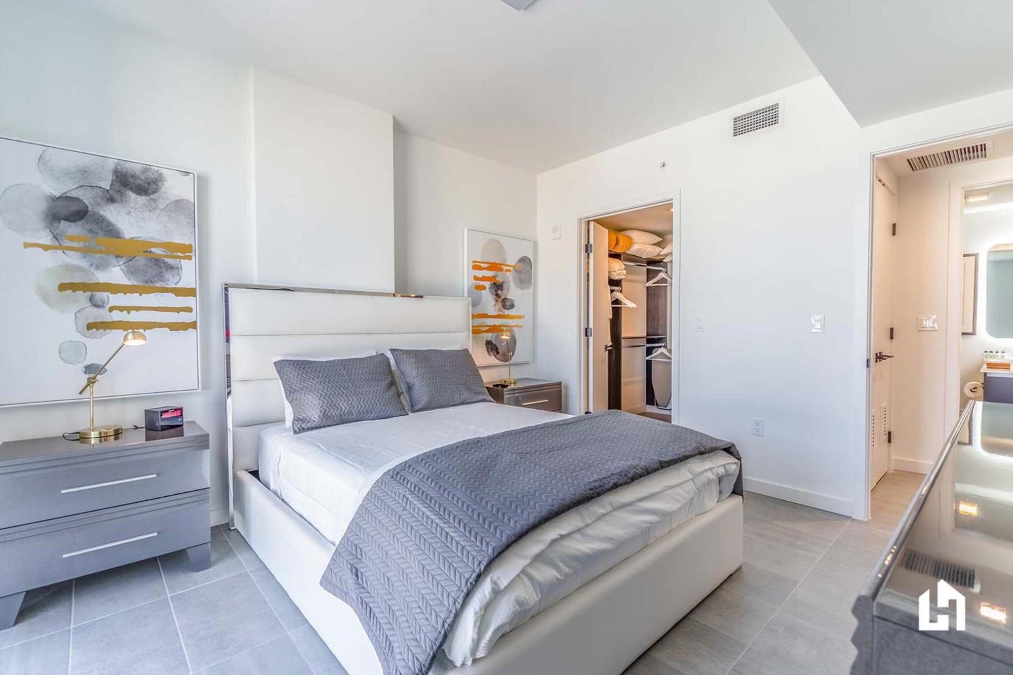 Apartment Downtown By Lua Host